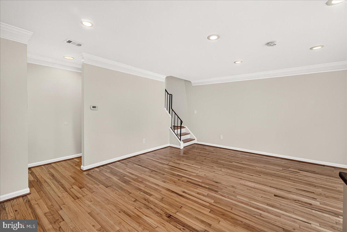 CLUBSIDE - Residential