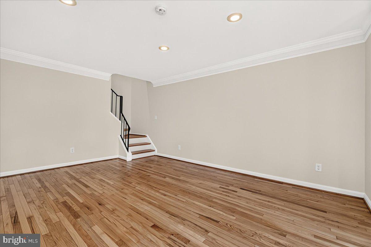 CLUBSIDE - Residential