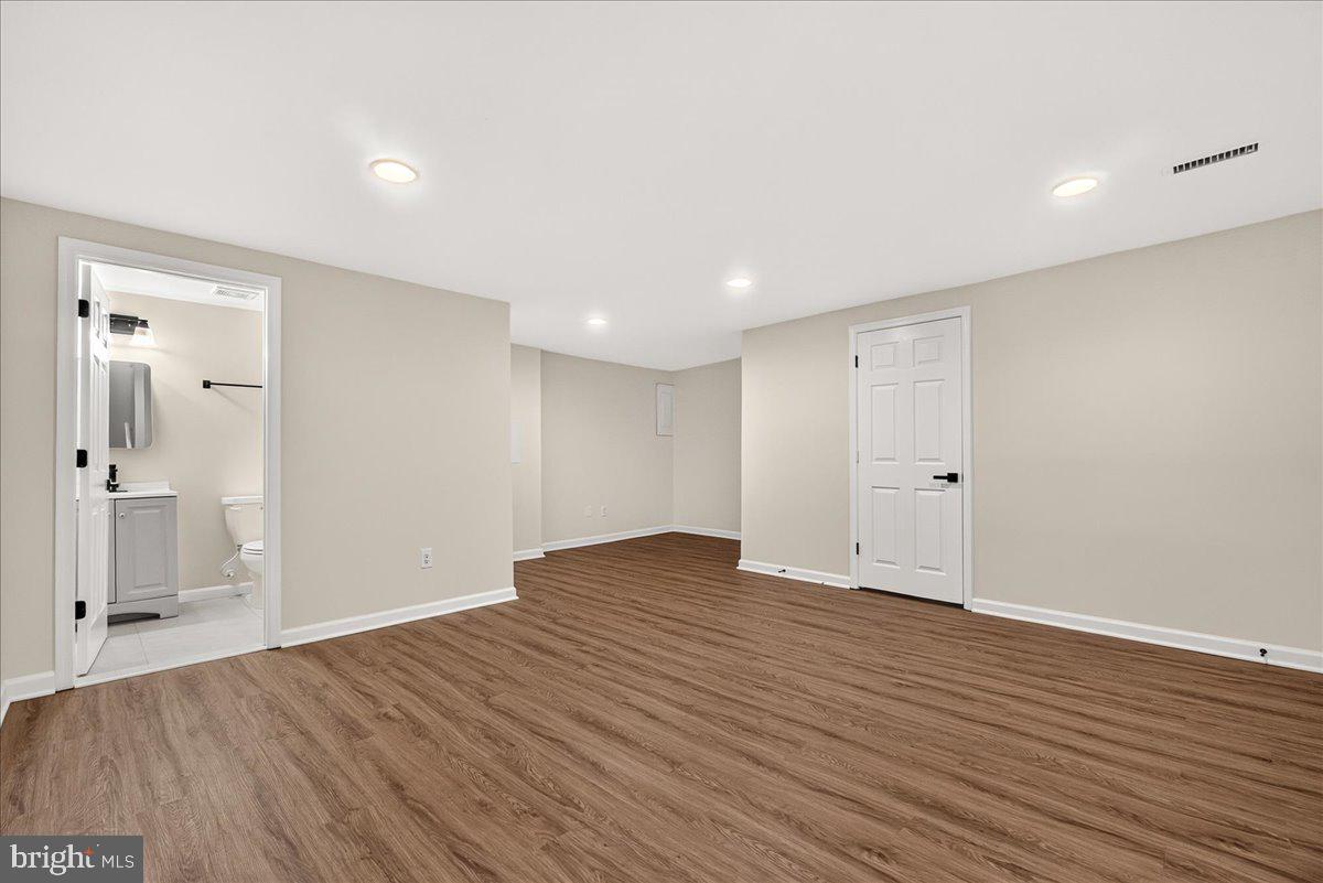 CLUBSIDE - Residential