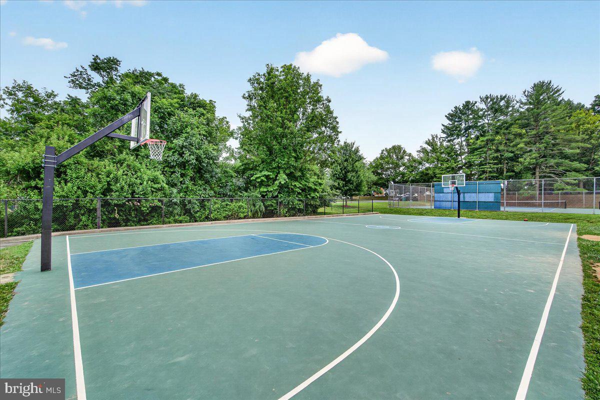 CLUBSIDE - Residential