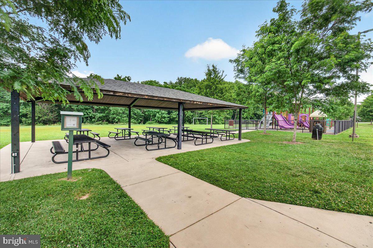 CLUBSIDE - Residential