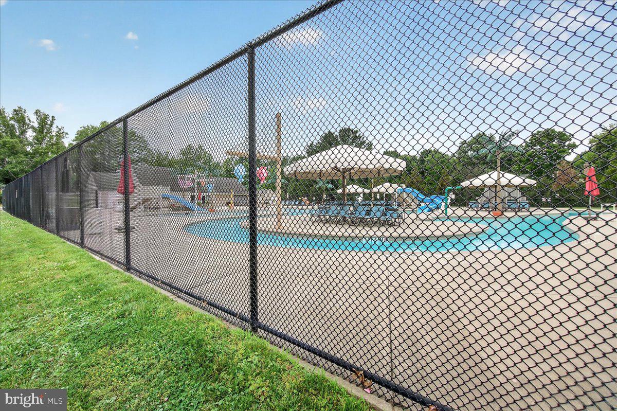 CLUBSIDE - Residential