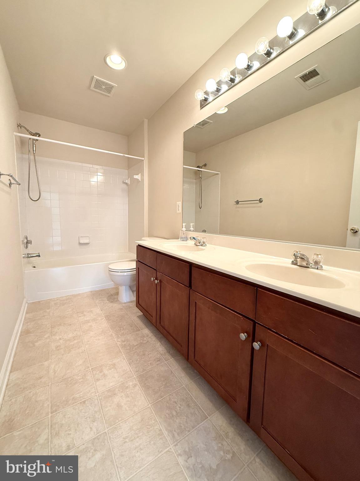 IDLEWILD - Residential Lease