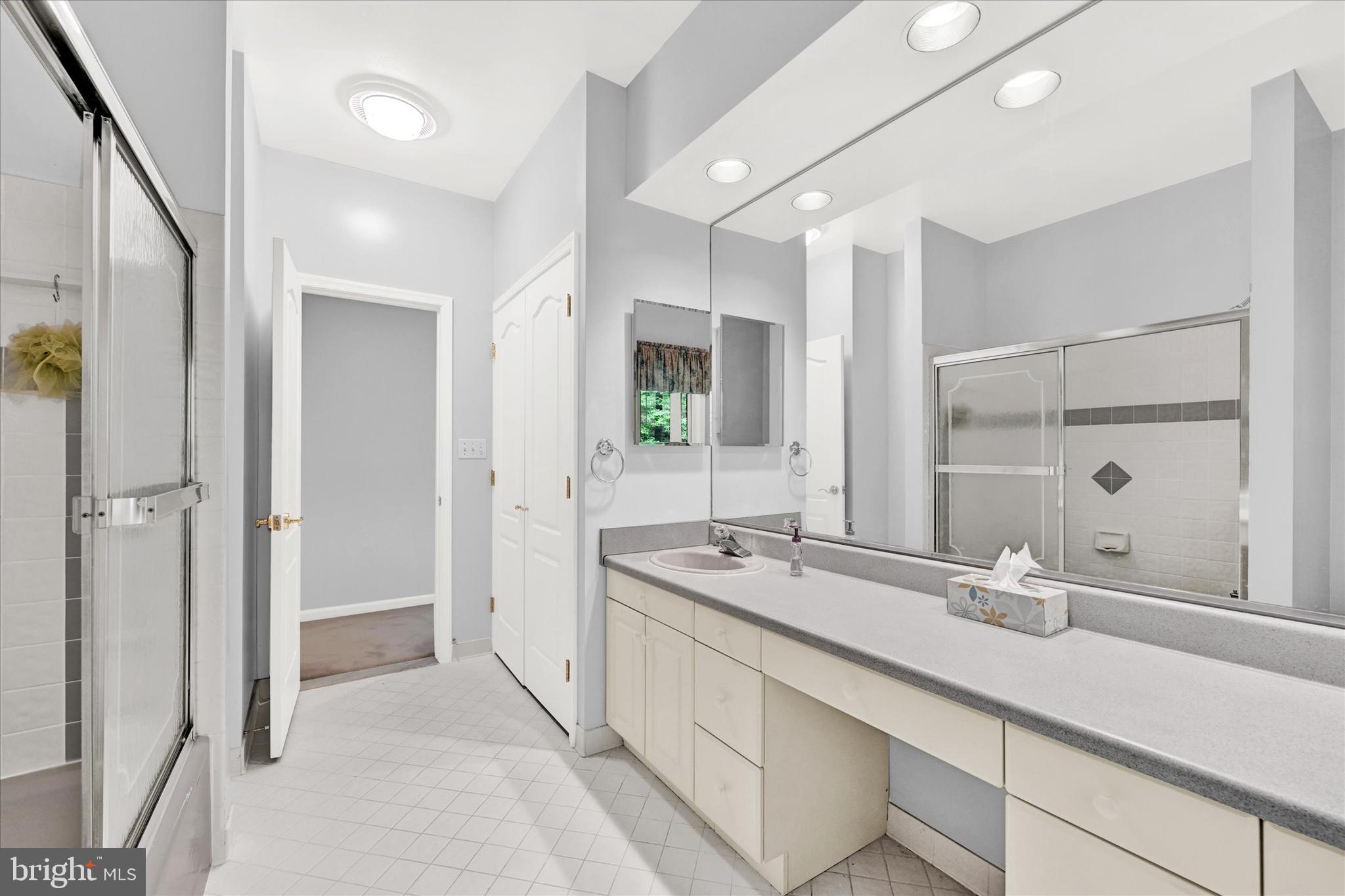 IVY HILL - Residential