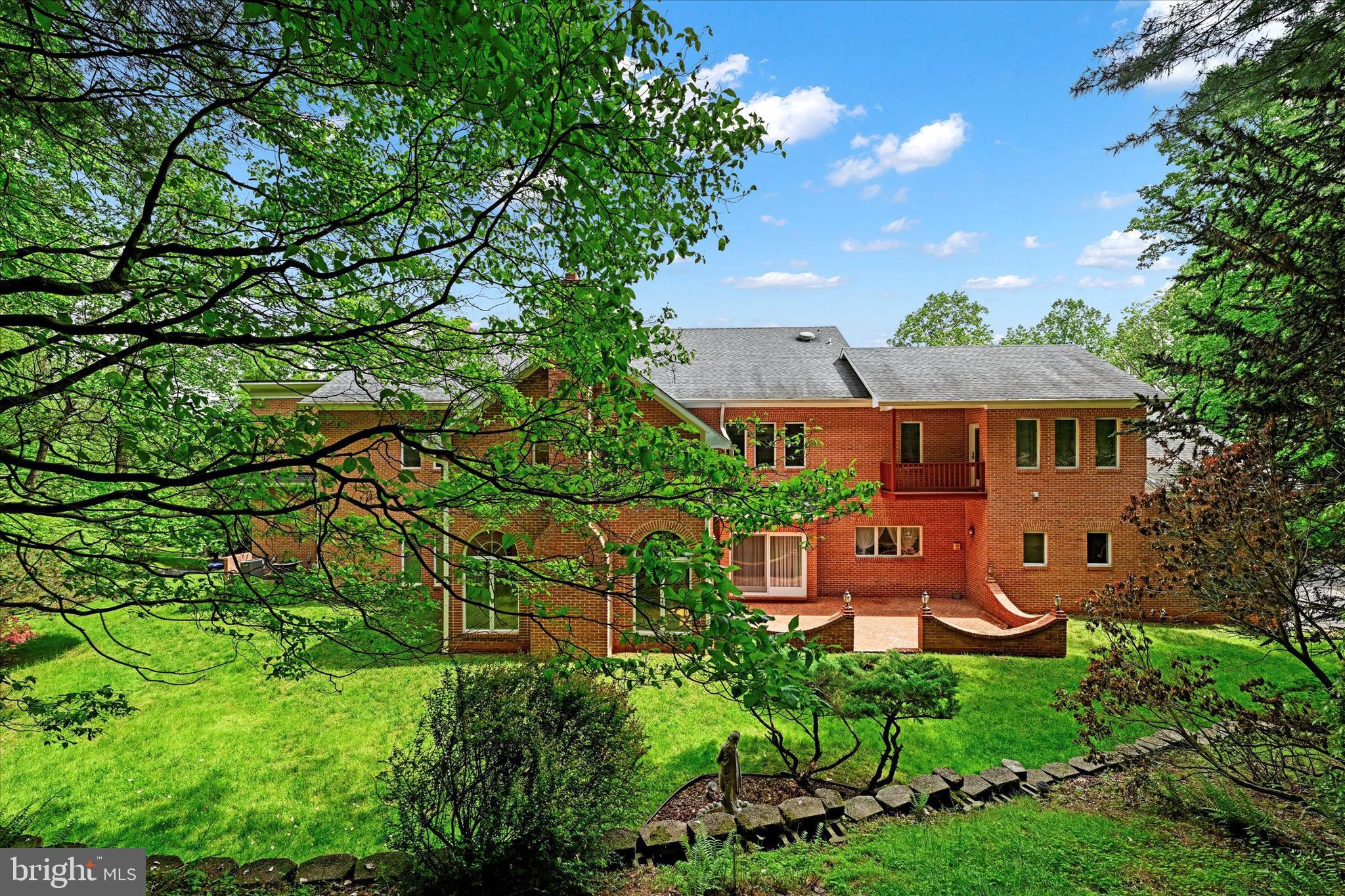 IVY HILL - Residential