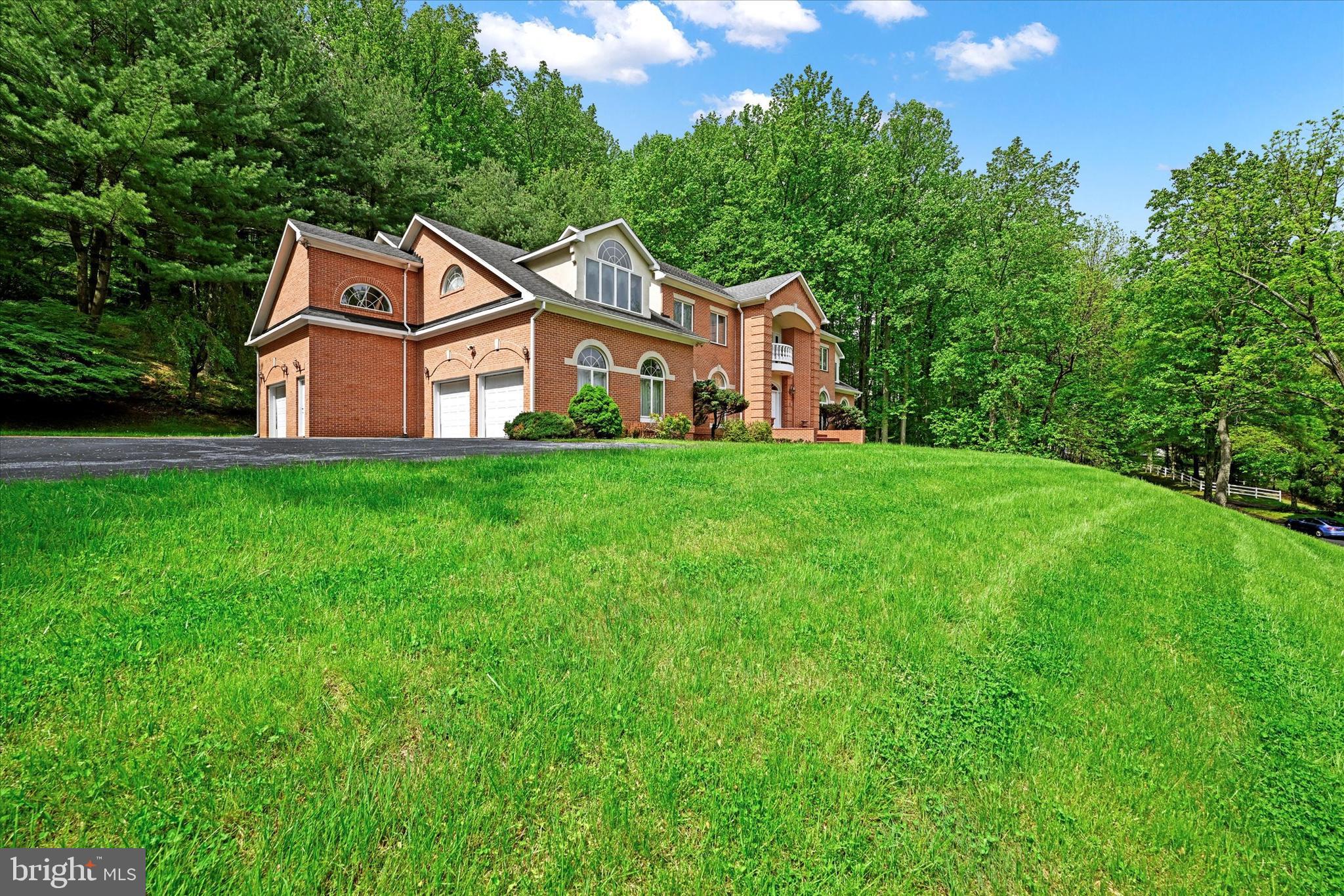 IVY HILL - Residential
