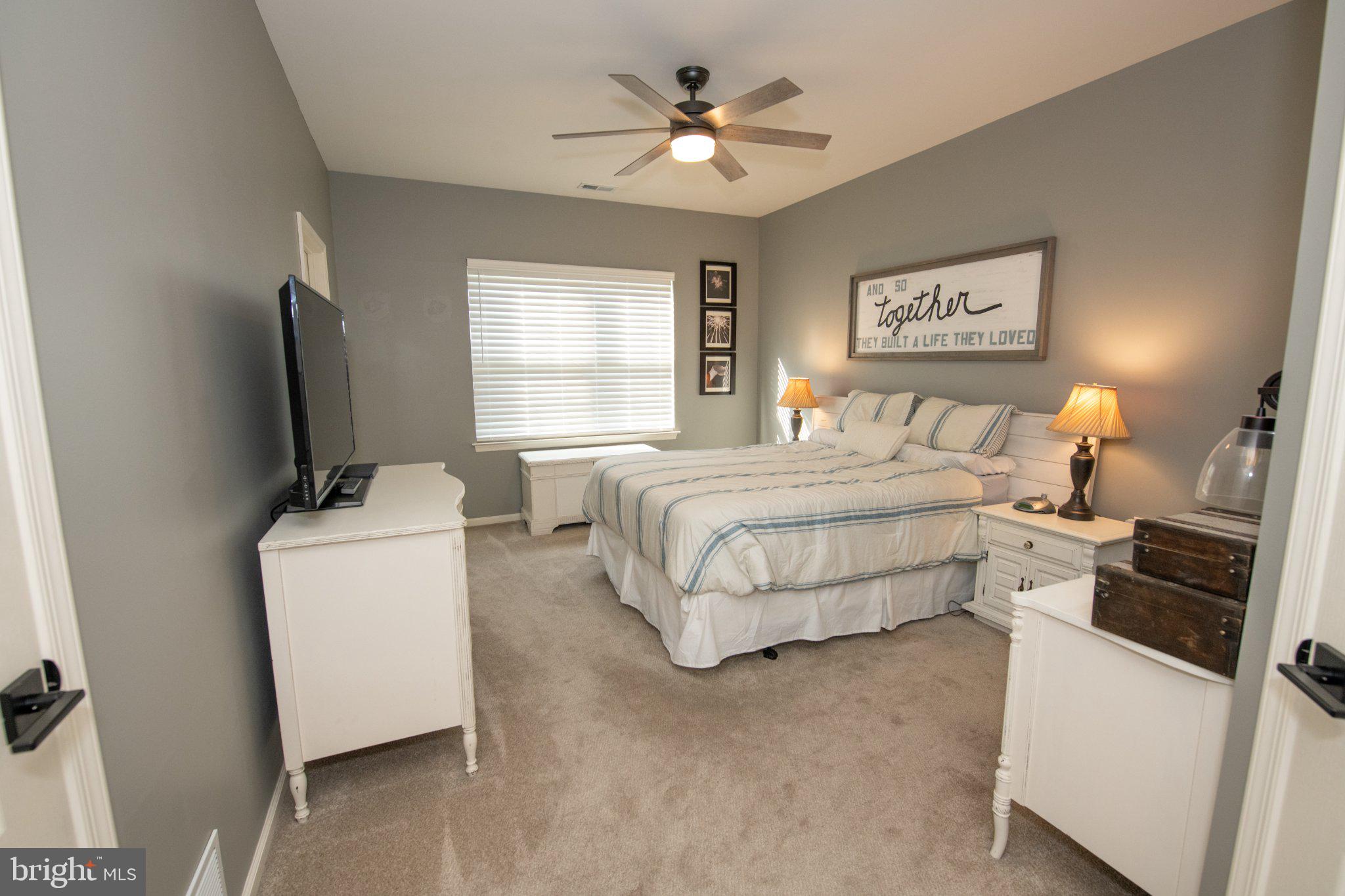 LEGACY OAKS - Residential