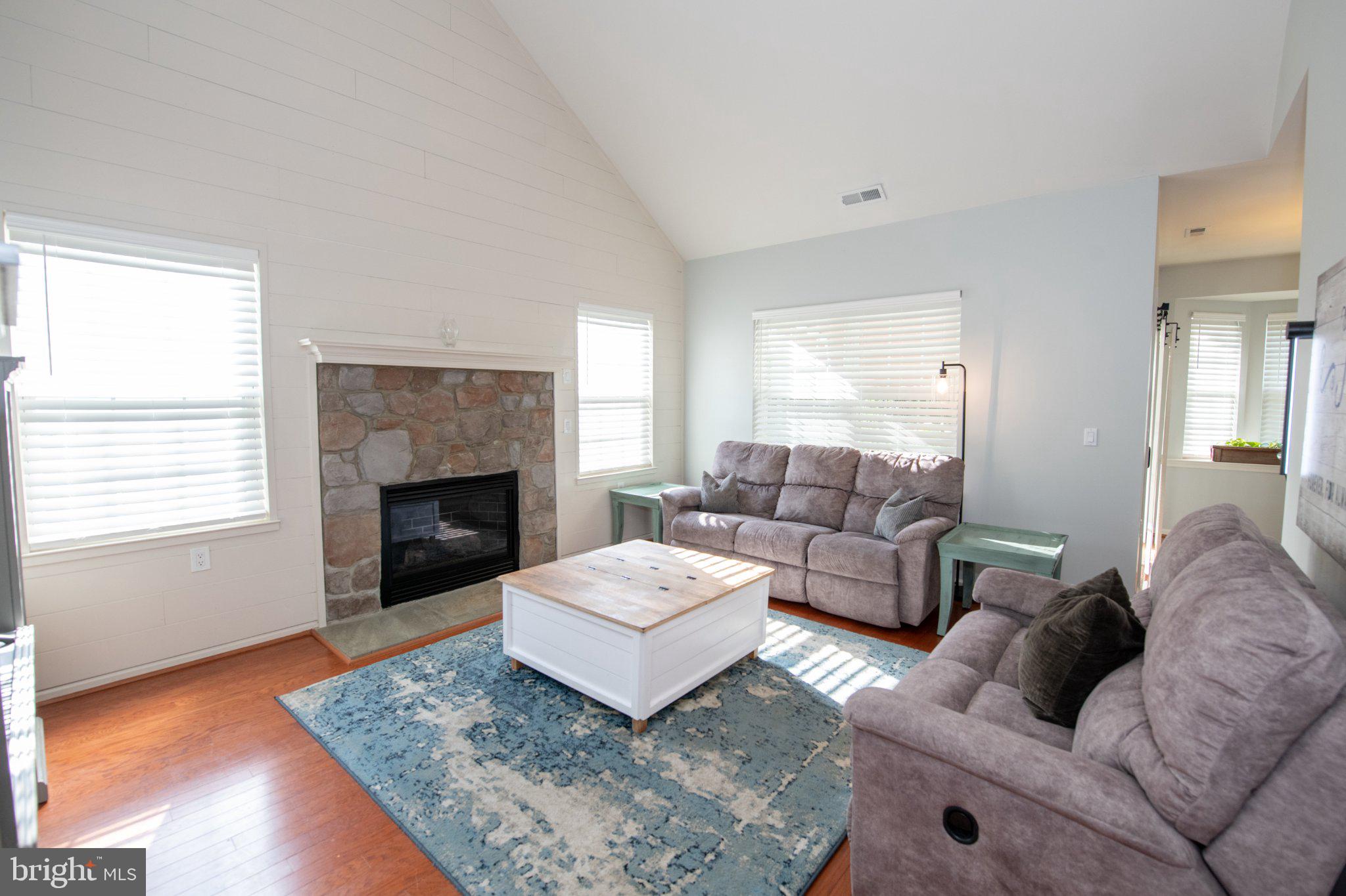 LEGACY OAKS - Residential