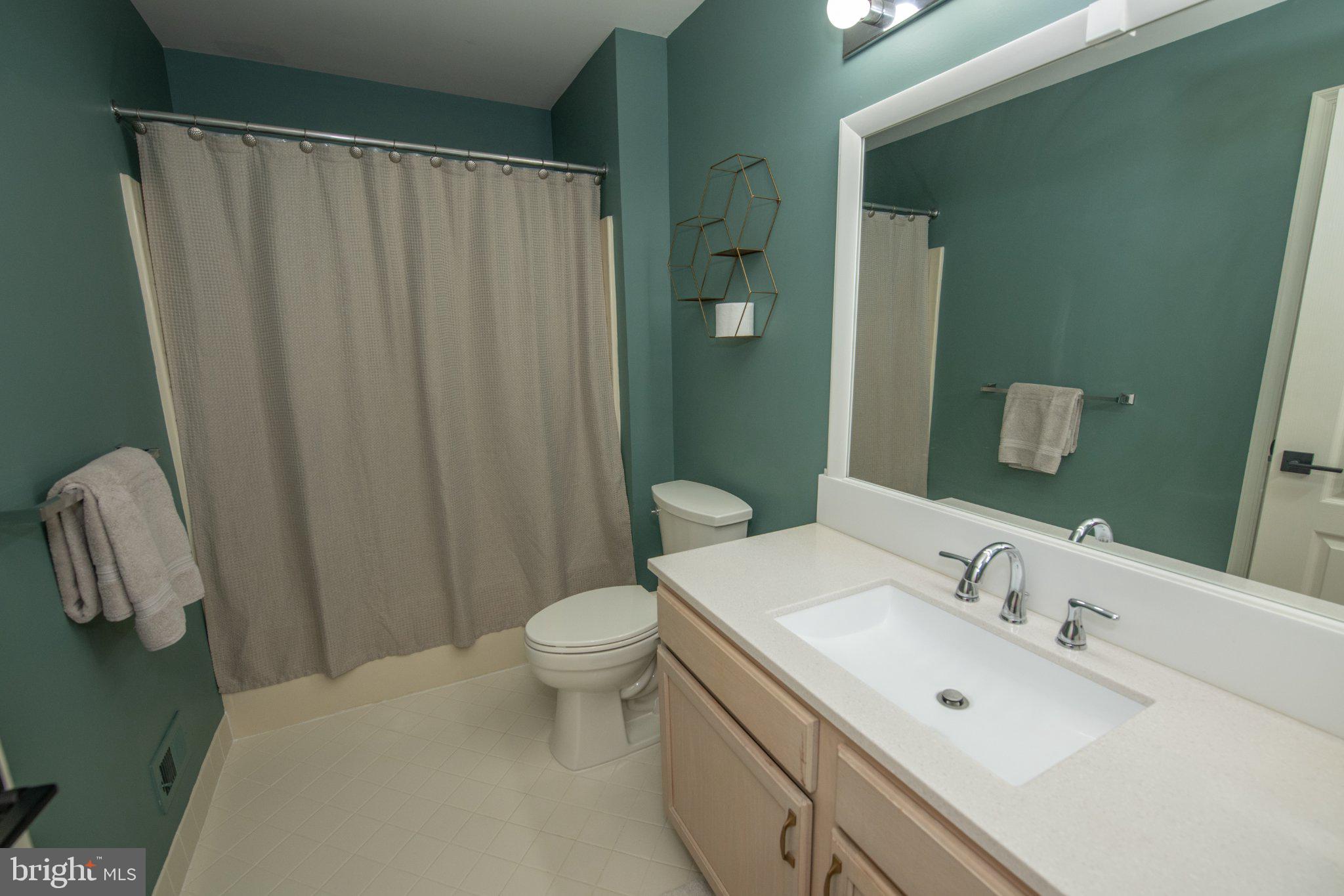 LEGACY OAKS - Residential