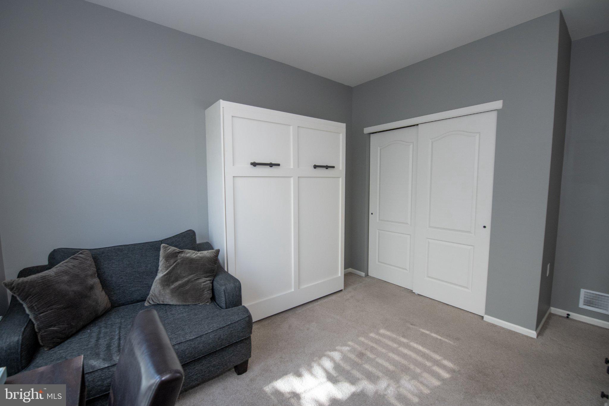 LEGACY OAKS - Residential