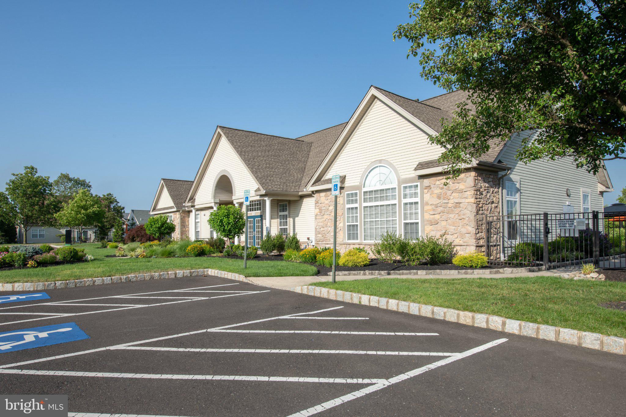 LEGACY OAKS - Residential