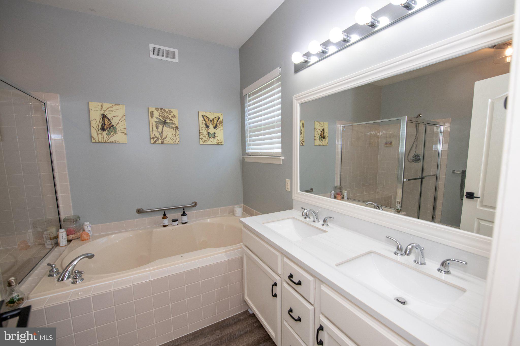 LEGACY OAKS - Residential