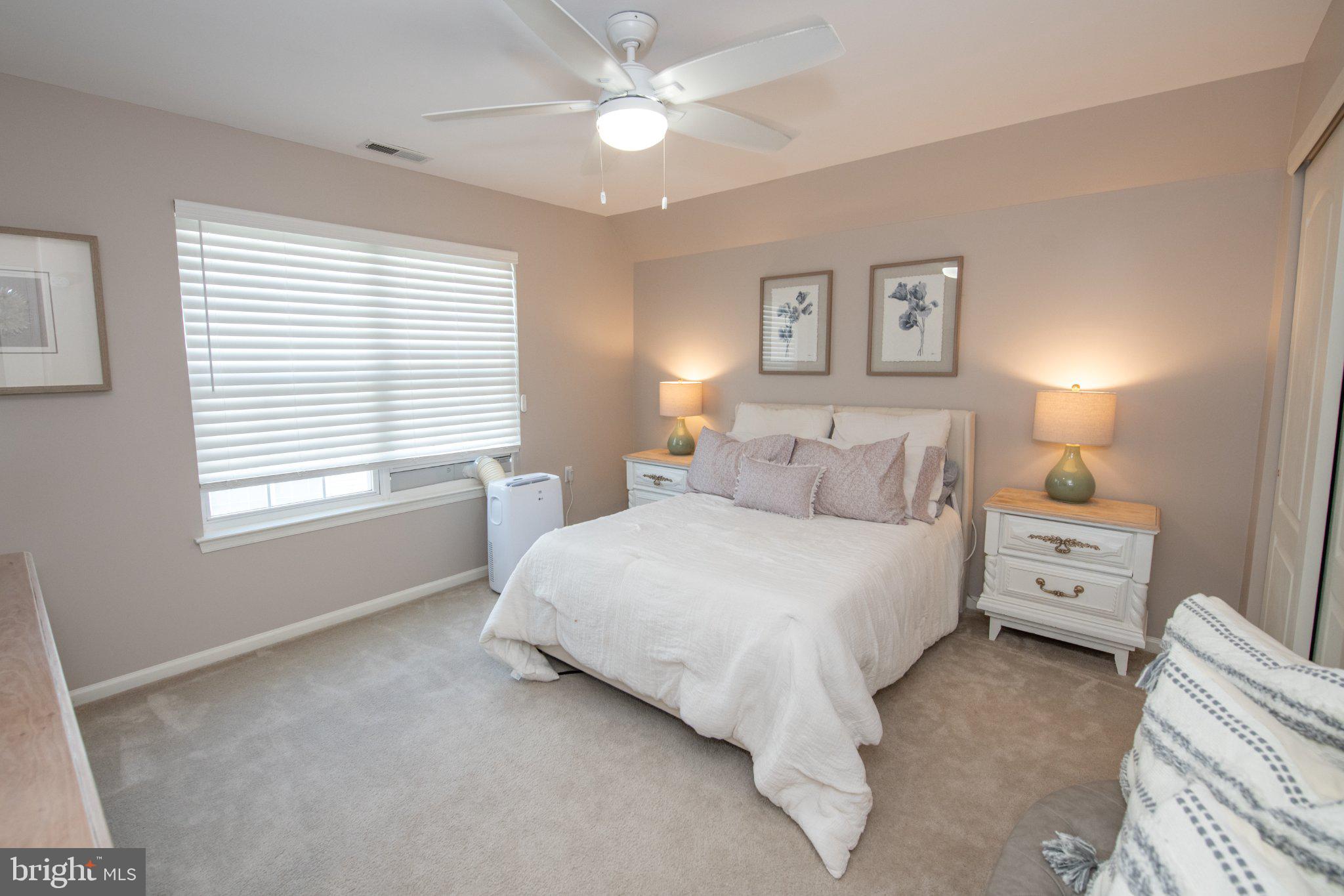 LEGACY OAKS - Residential