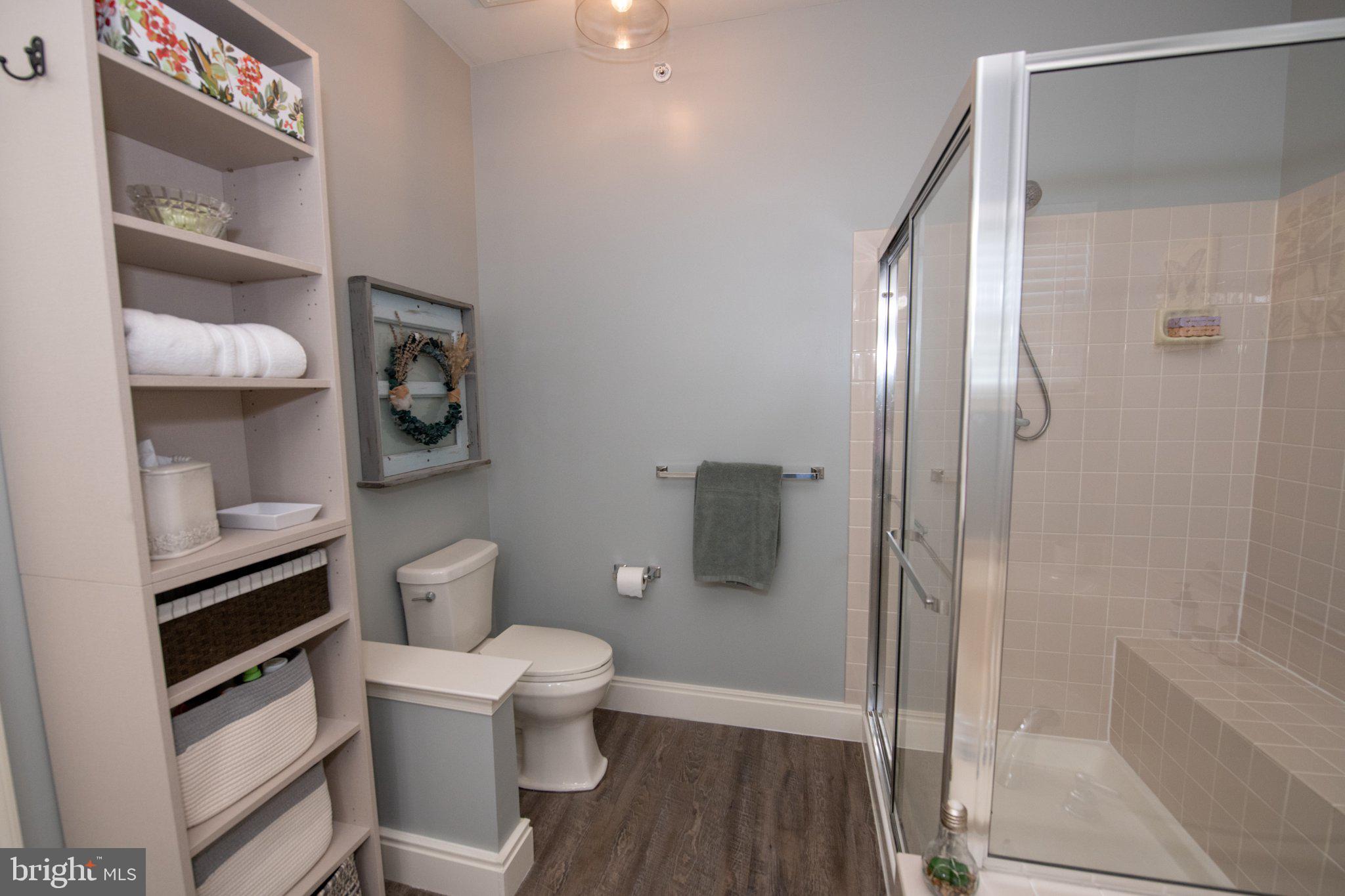 LEGACY OAKS - Residential