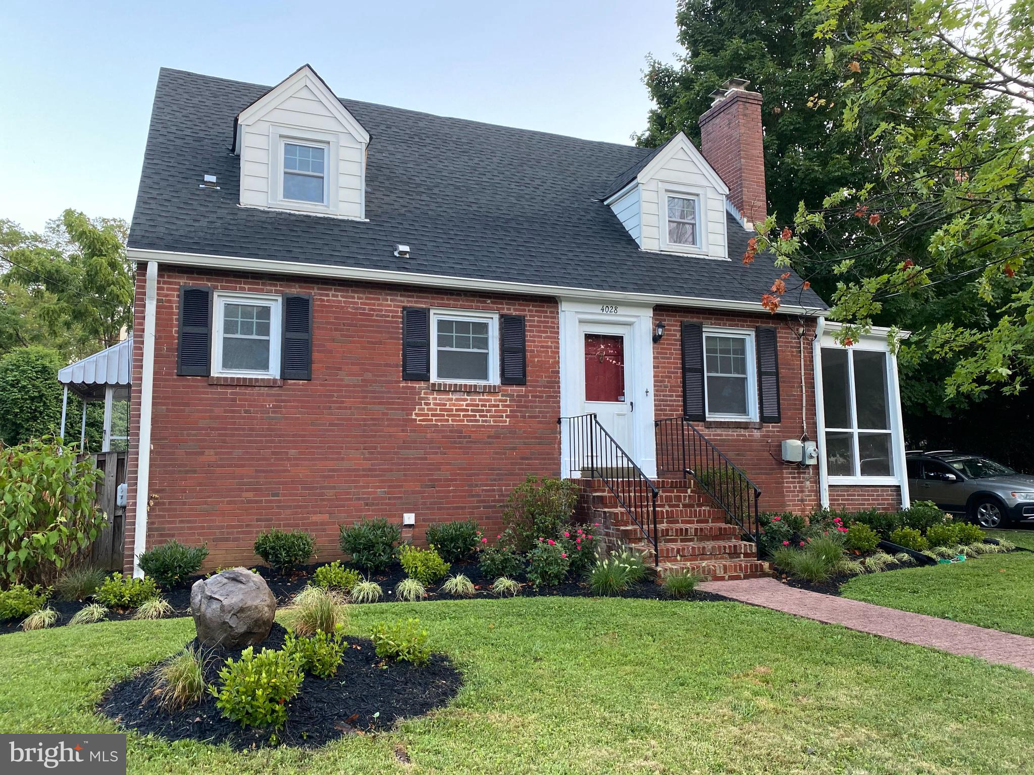 Charming, updated 4BR/3BA Cape Cod in Cherrydale! This 4 br, 3 ba home offers a renovated kitchen and hardwood floors through - this sunny home also features with screened porch, spacious fenced backyard, and detached garage (available for limited storage)!  Amazing location - conveniently located near parks, restaurants, grocery stores, and so much more! A commuter's dream -- a quick jaunt to Metro bus stop, easy access to Route 66 and Washington, DC!  Owners/ agents.