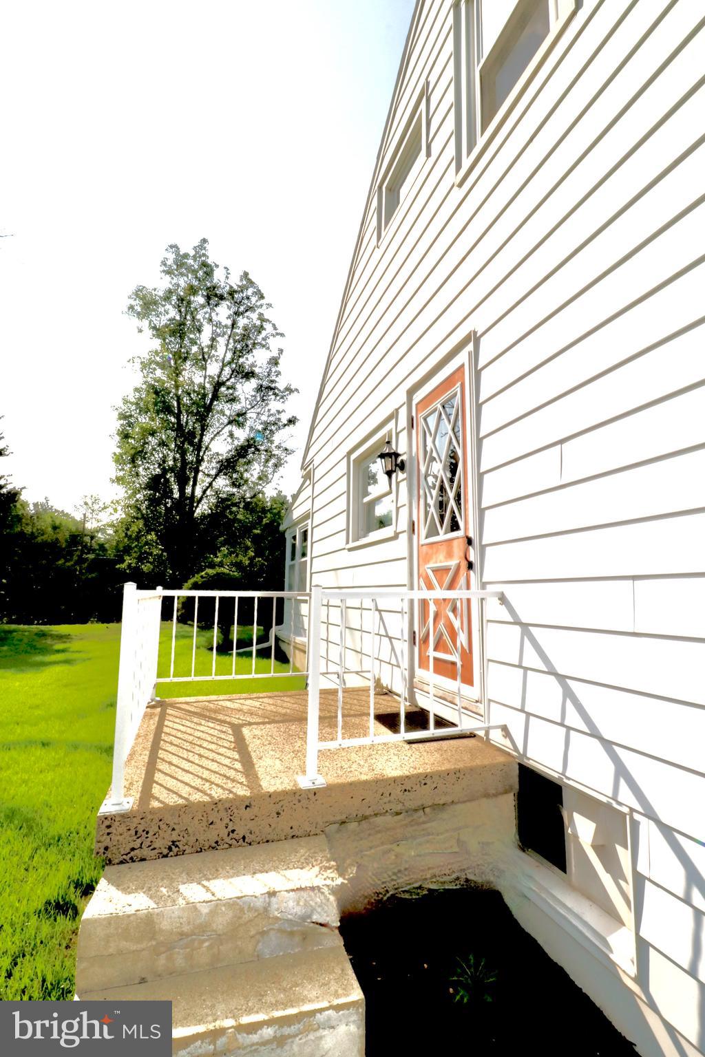 PATHFINDER WOODS - Residential
