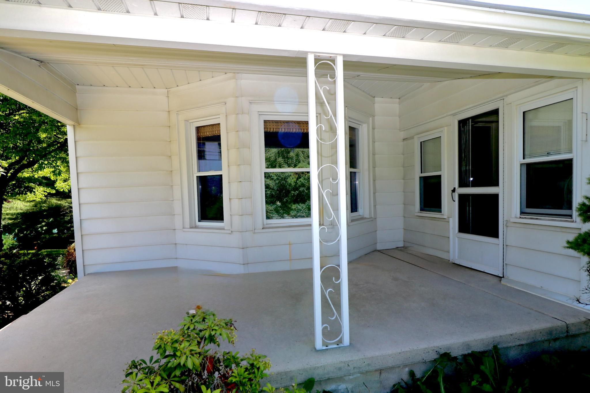 PATHFINDER WOODS - Residential