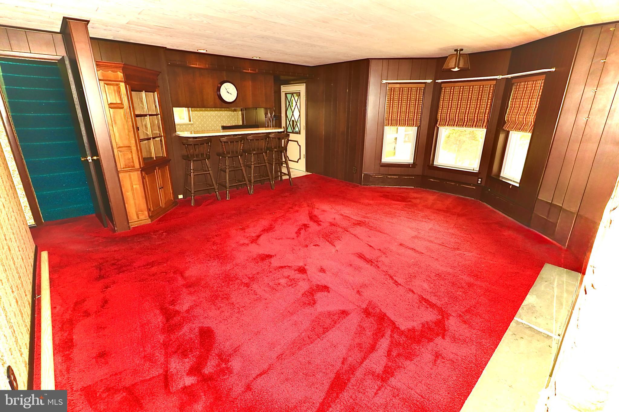 PATHFINDER WOODS - Residential