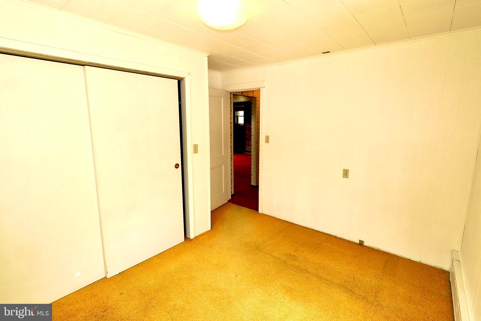 PATHFINDER WOODS - Residential