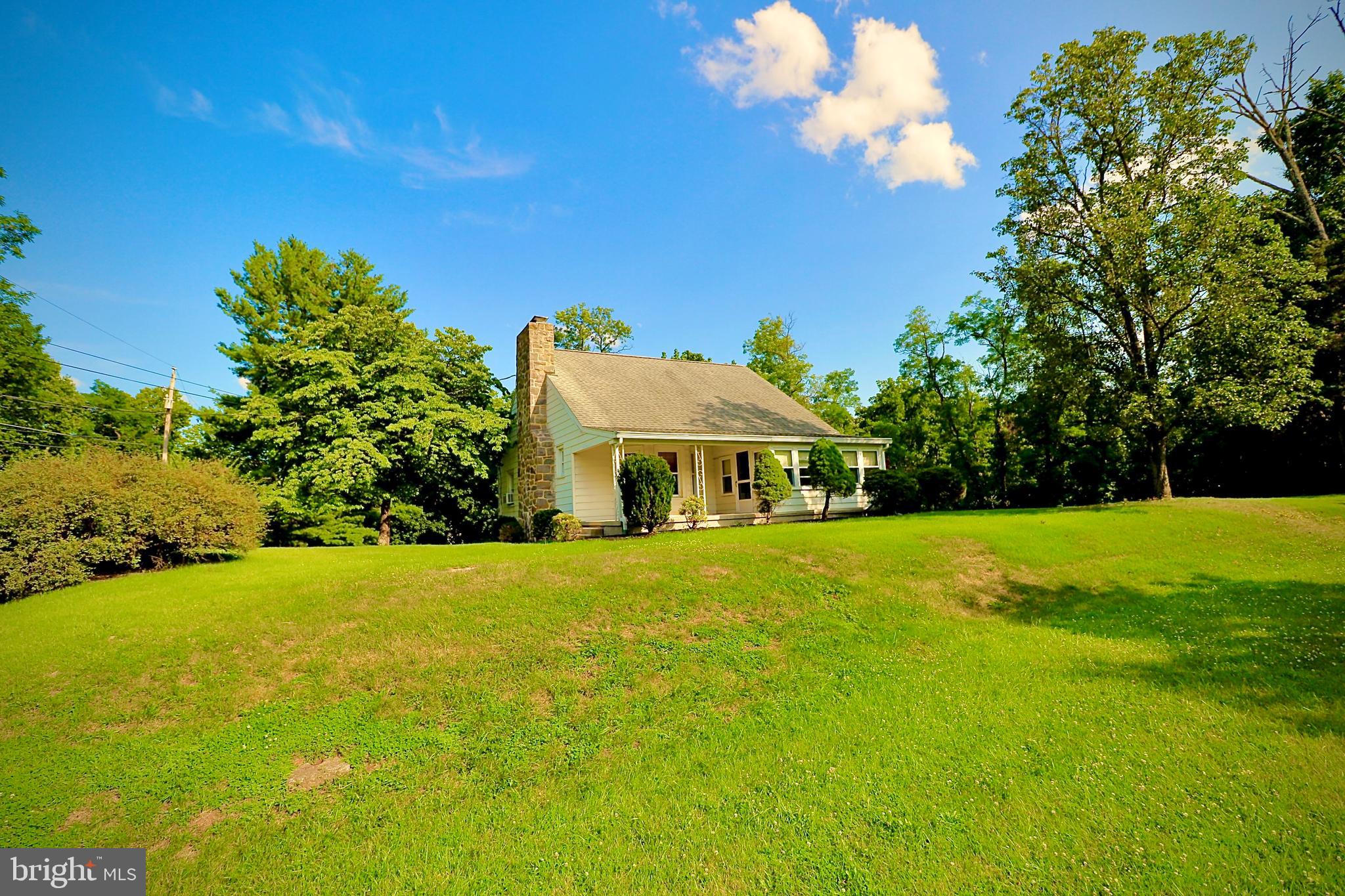PATHFINDER WOODS - Residential