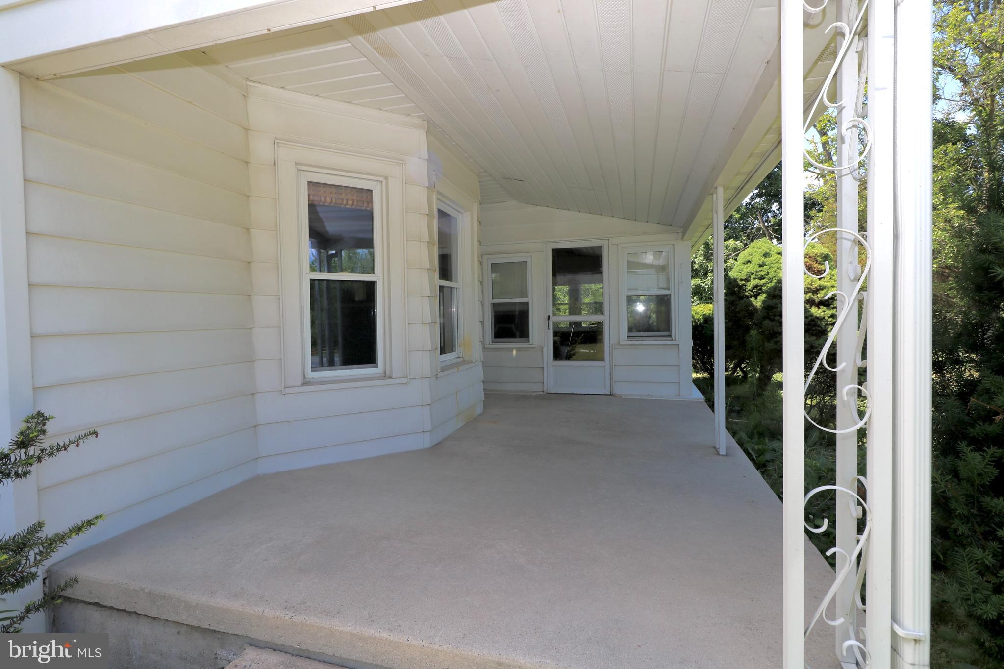 PATHFINDER WOODS - Residential