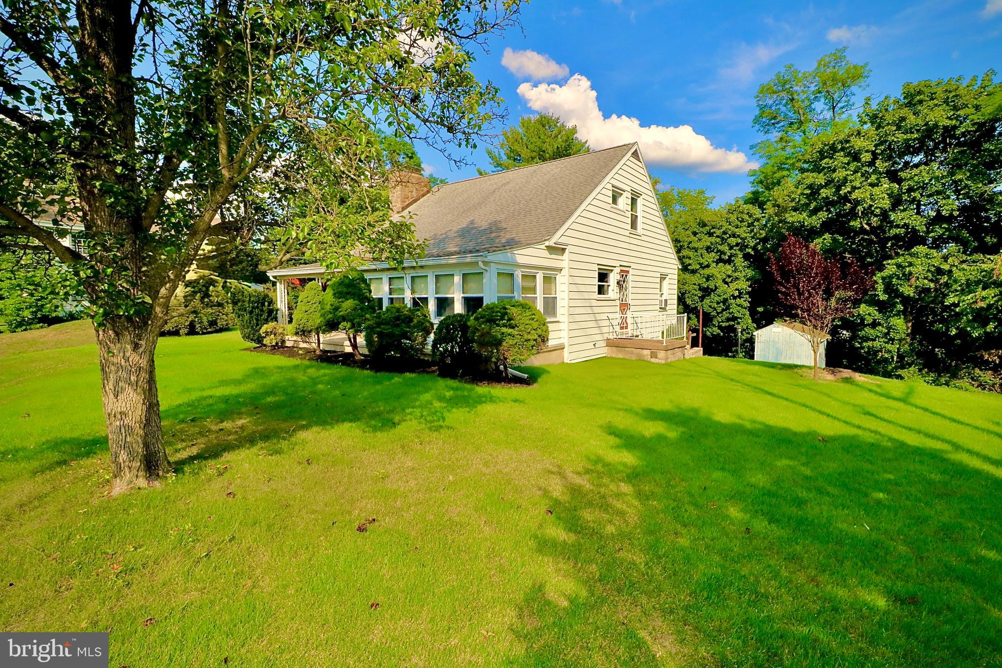 PATHFINDER WOODS - Residential
