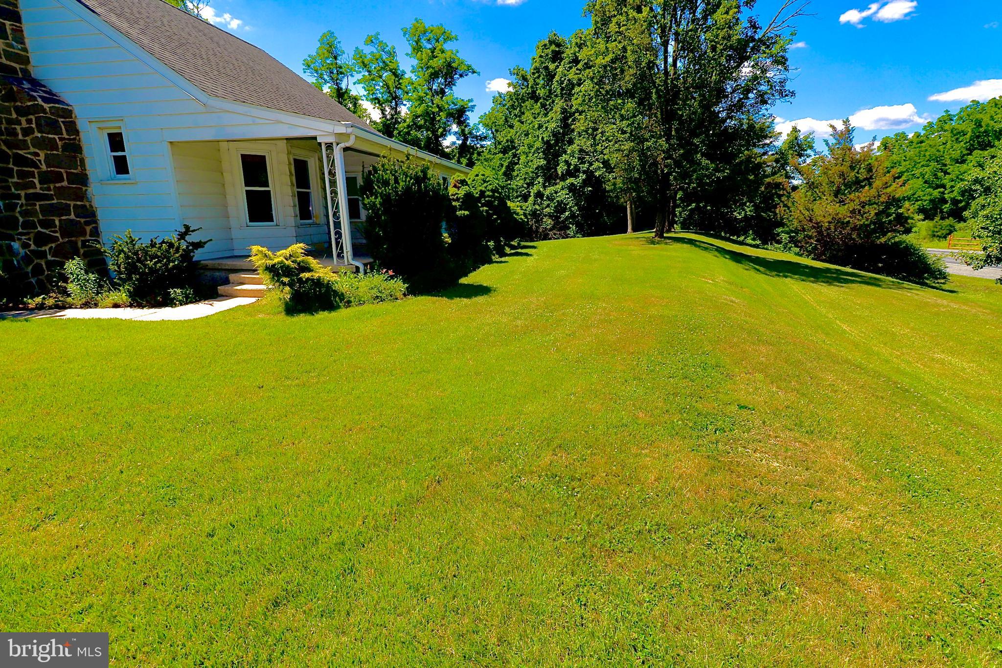 PATHFINDER WOODS - Residential