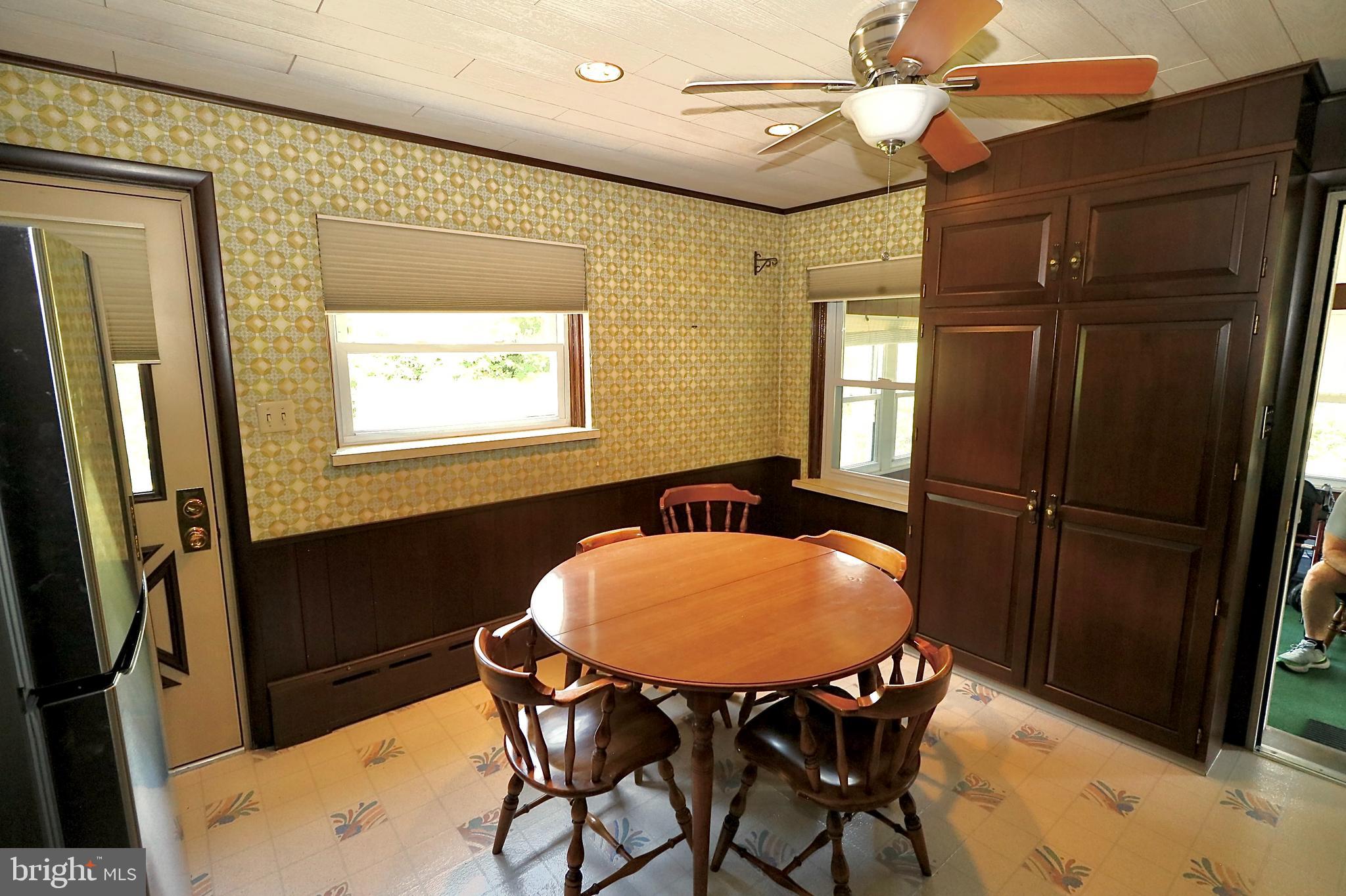PATHFINDER WOODS - Residential