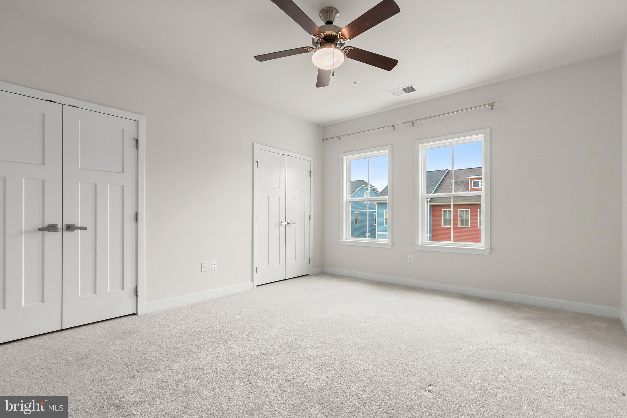 CREEKSIDE VILLAGE AT TANYARD SPRINGS - Residential
