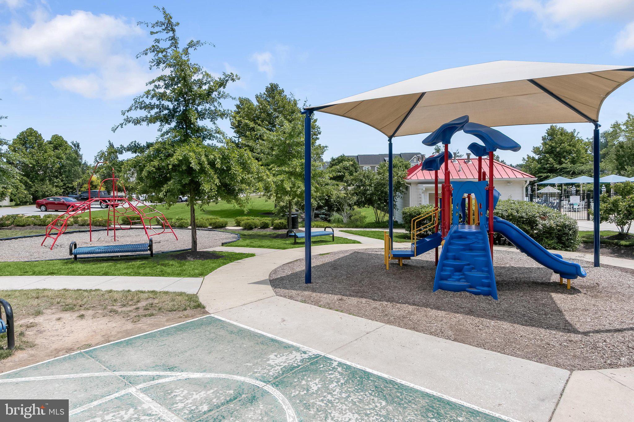 CREEKSIDE VILLAGE AT TANYARD SPRINGS - Residential