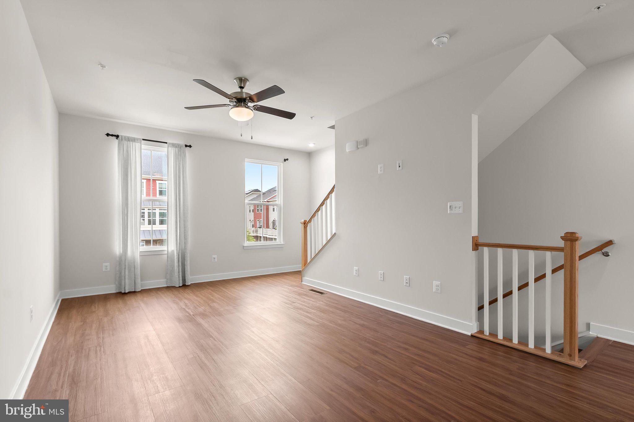 CREEKSIDE VILLAGE AT TANYARD SPRINGS - Residential