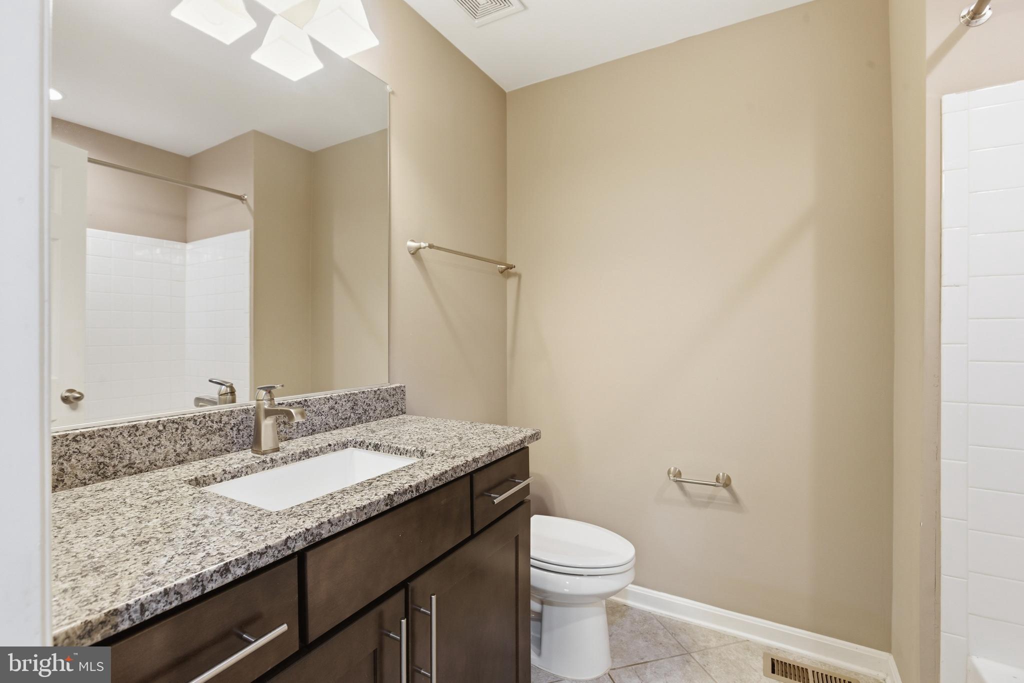 VILLAGGIO ENCLAVE - Residential
