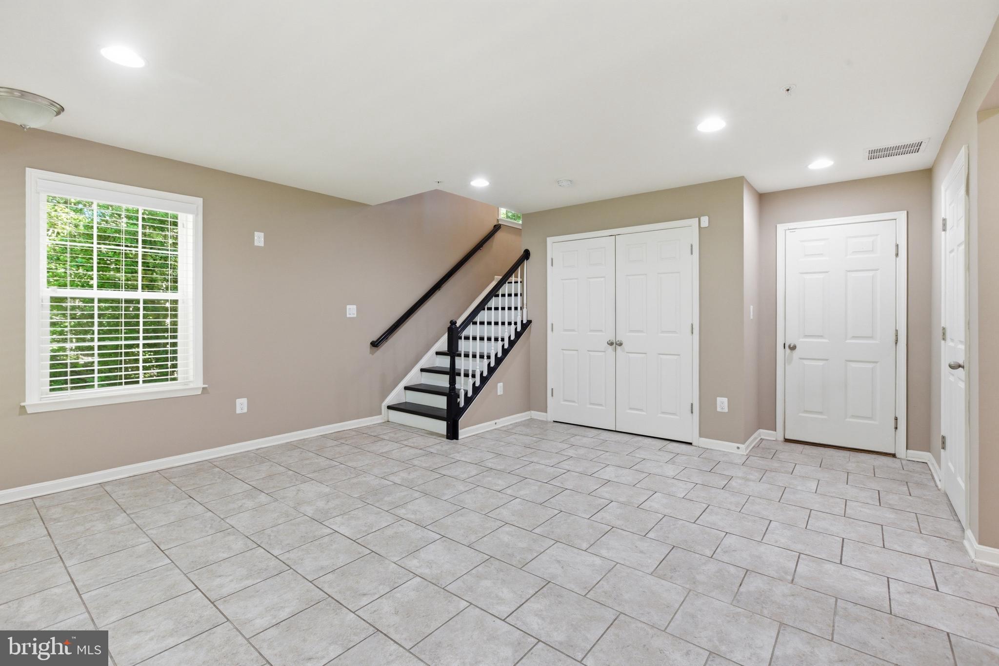 VILLAGGIO ENCLAVE - Residential