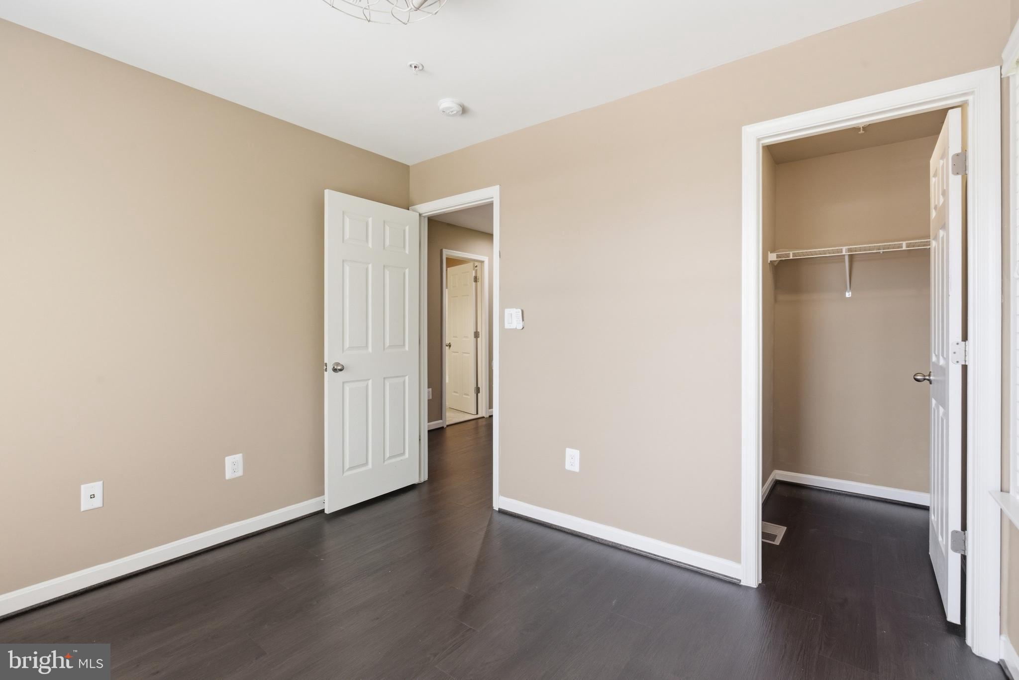 VILLAGGIO ENCLAVE - Residential