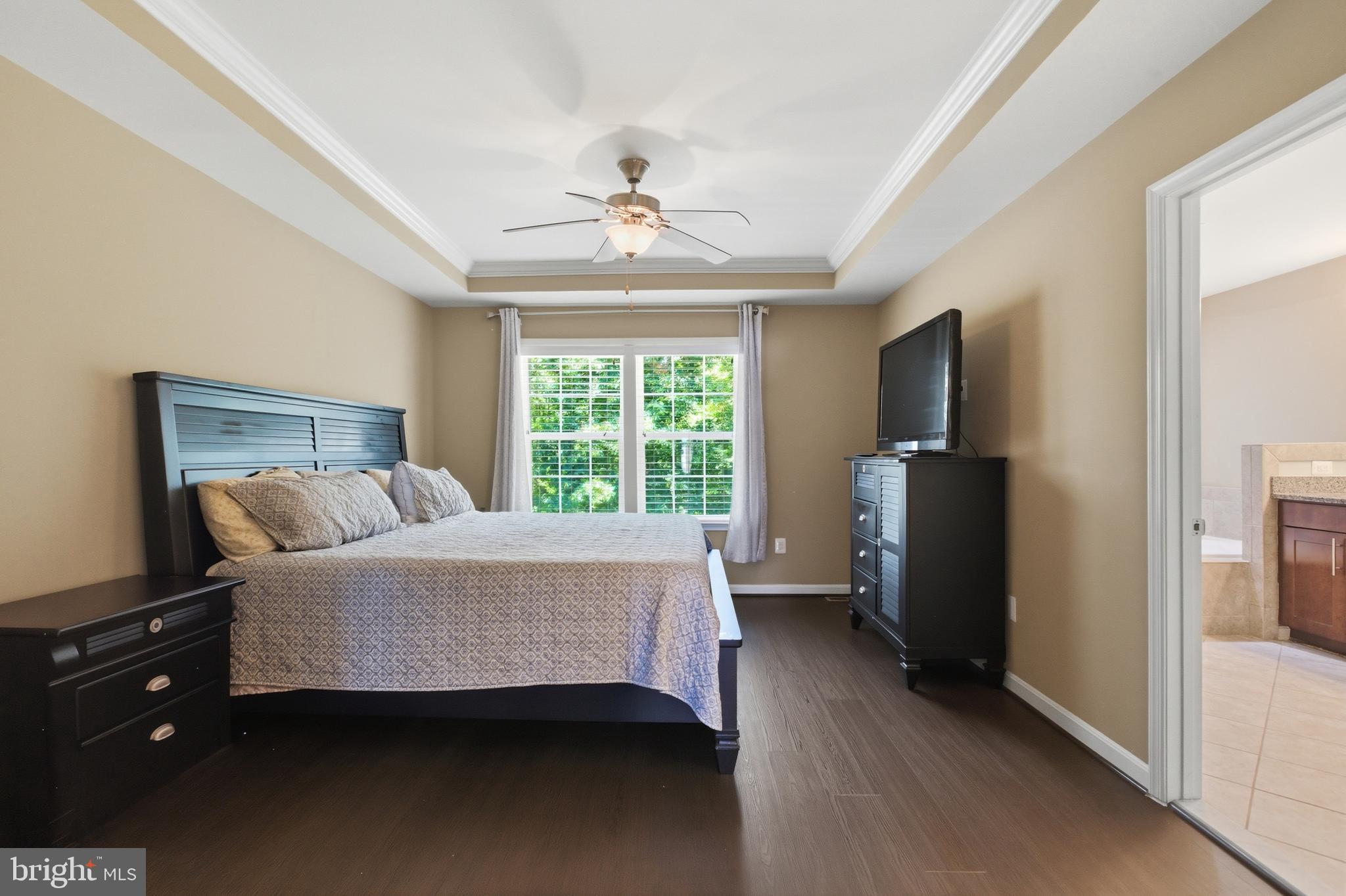 VILLAGGIO ENCLAVE - Residential
