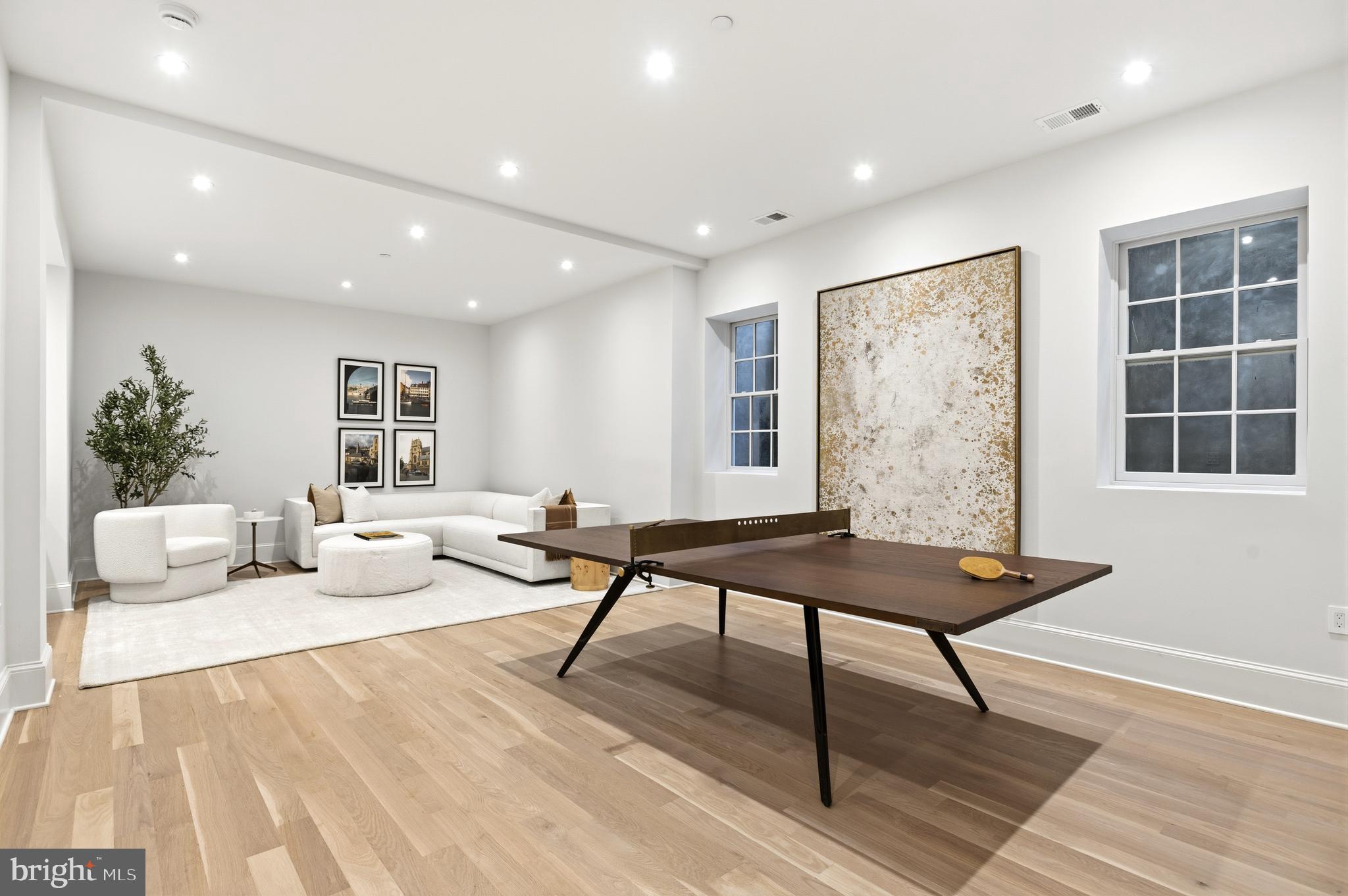 OBSERVATORY CIRCLE - Residential