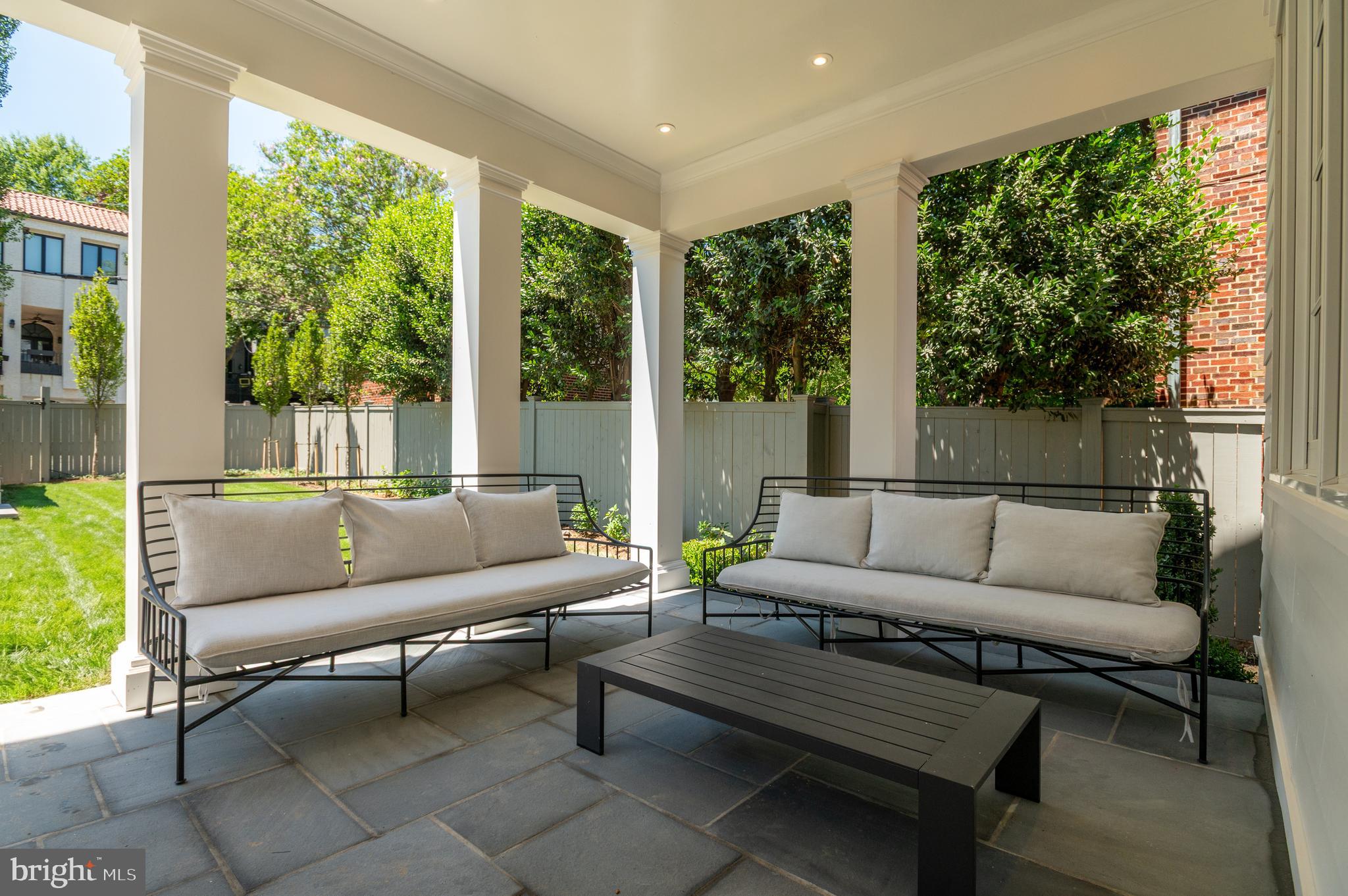 OBSERVATORY CIRCLE - Residential