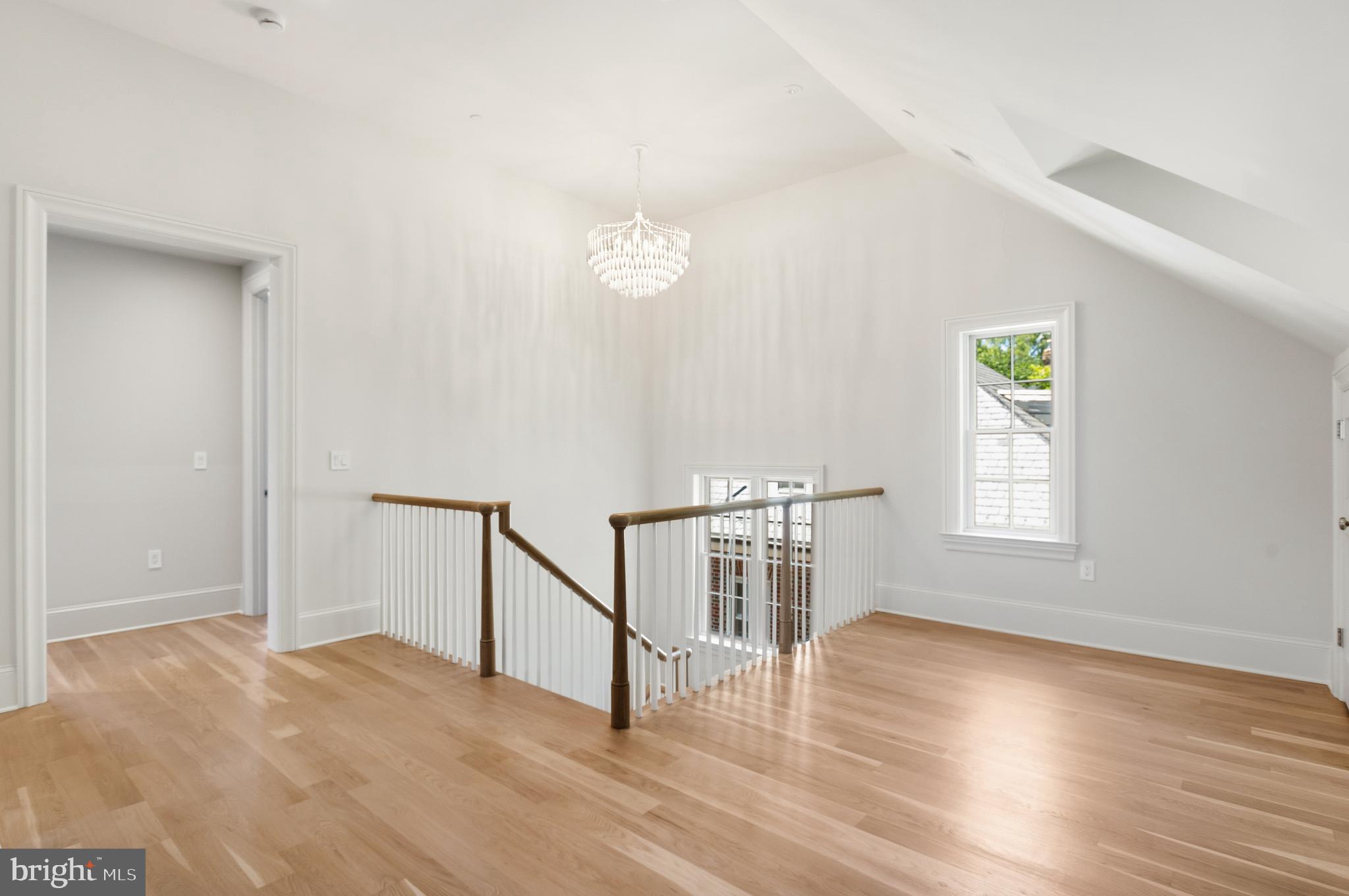 OBSERVATORY CIRCLE - Residential