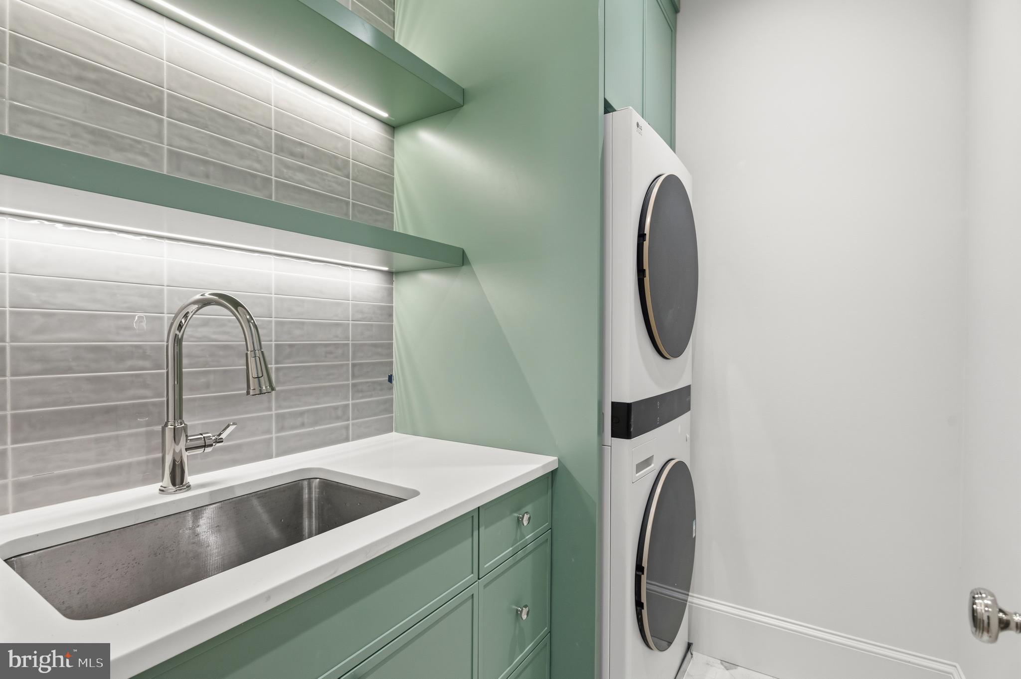 OBSERVATORY CIRCLE - Residential