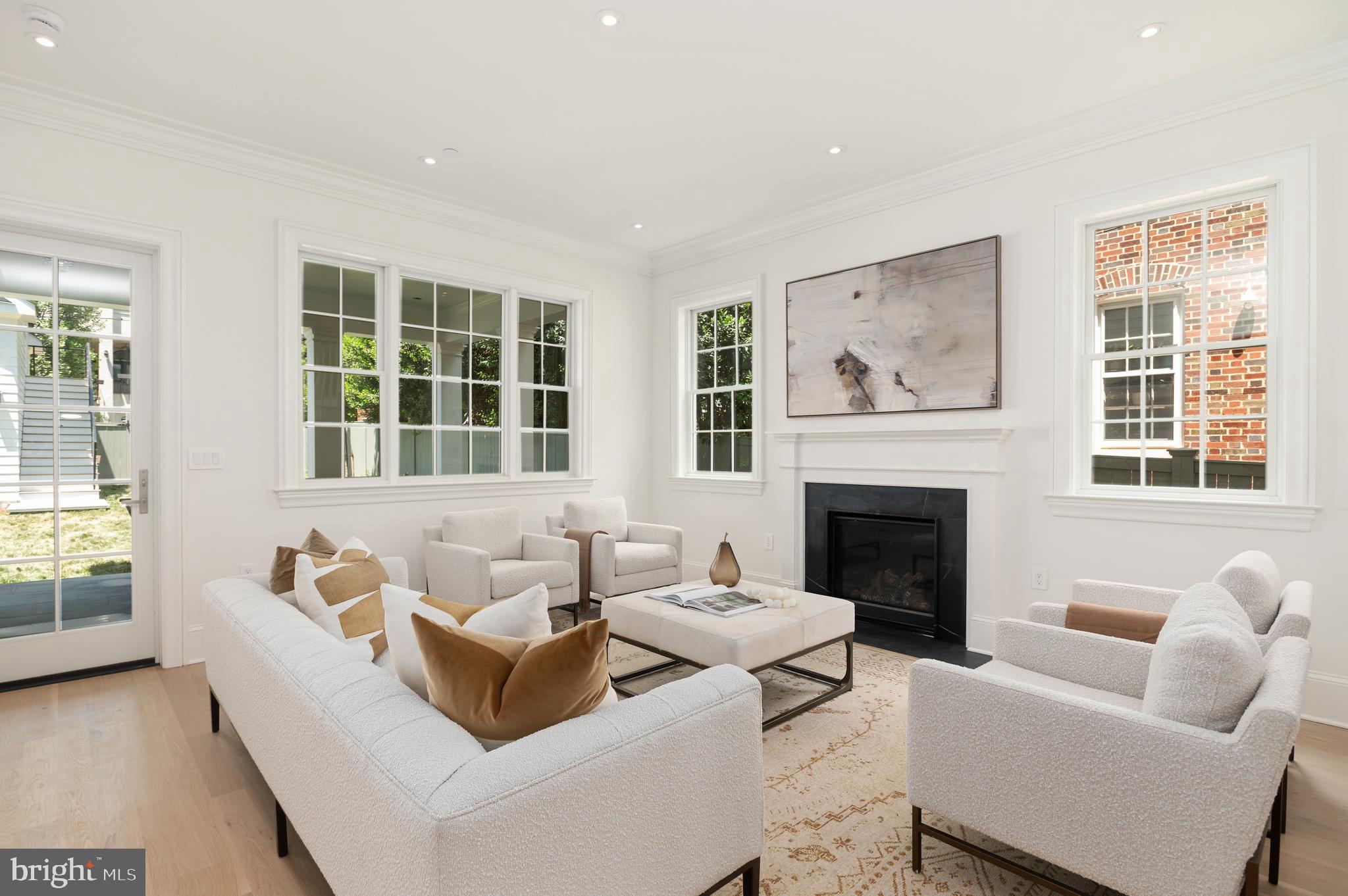 OBSERVATORY CIRCLE - Residential