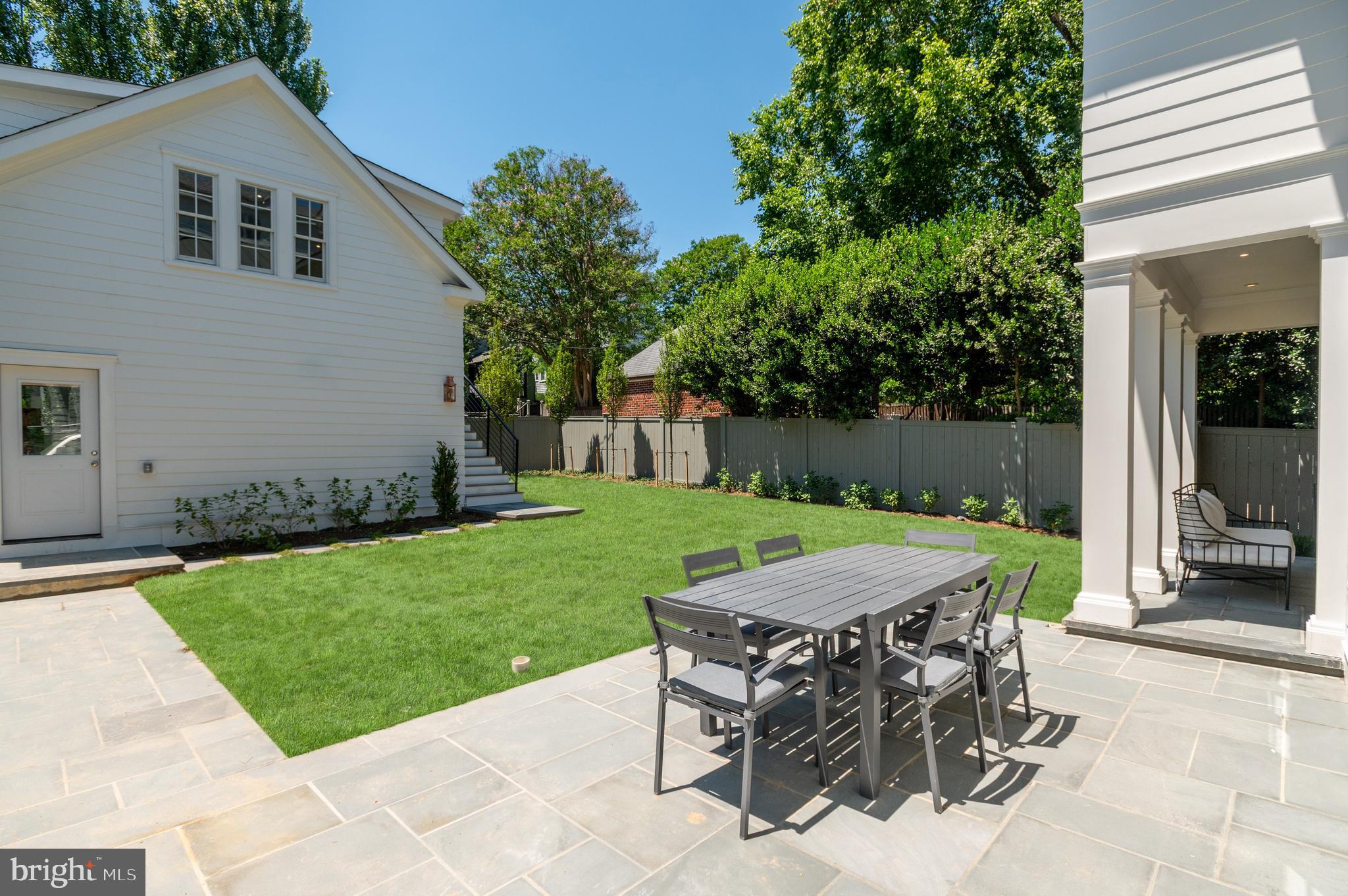 OBSERVATORY CIRCLE - Residential