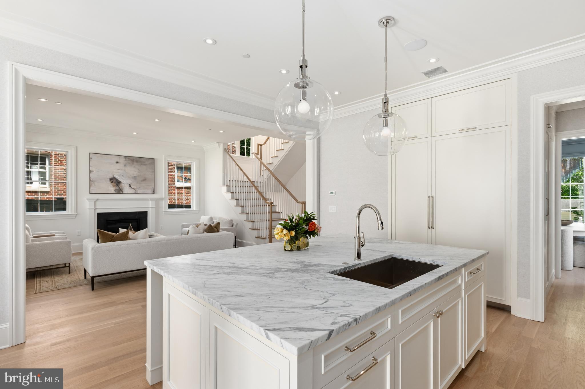 OBSERVATORY CIRCLE - Residential