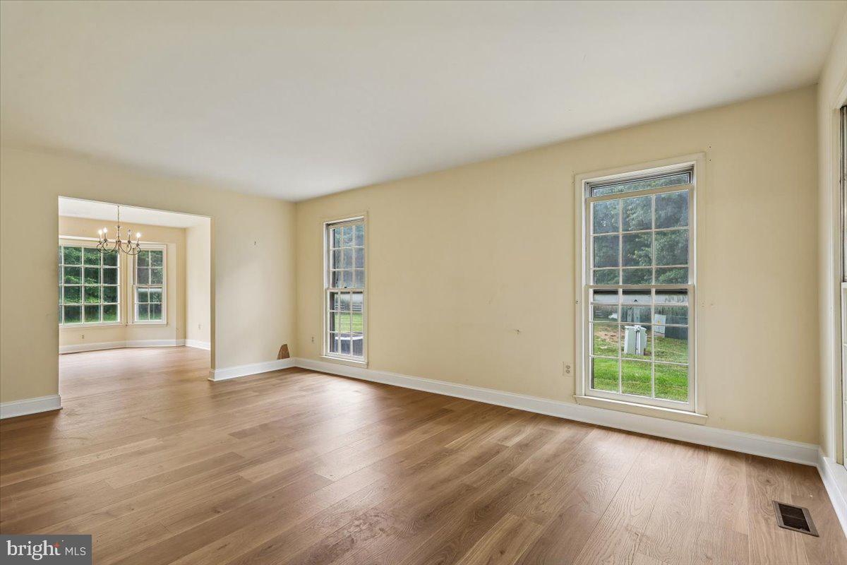 FRANKLIN FARM - Residential