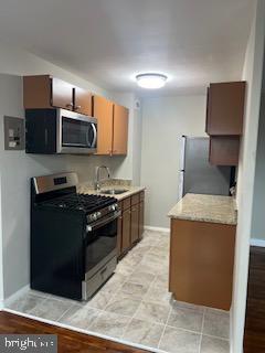 ARLINGTON RIDGE - Residential Lease