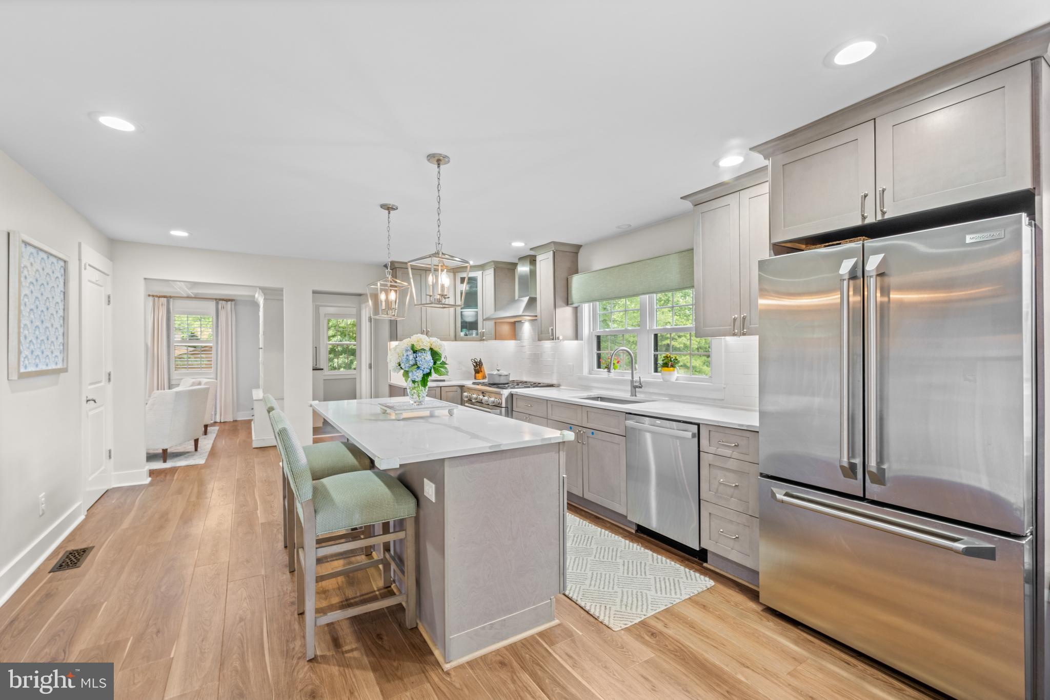 RADNOR HUNT - Residential