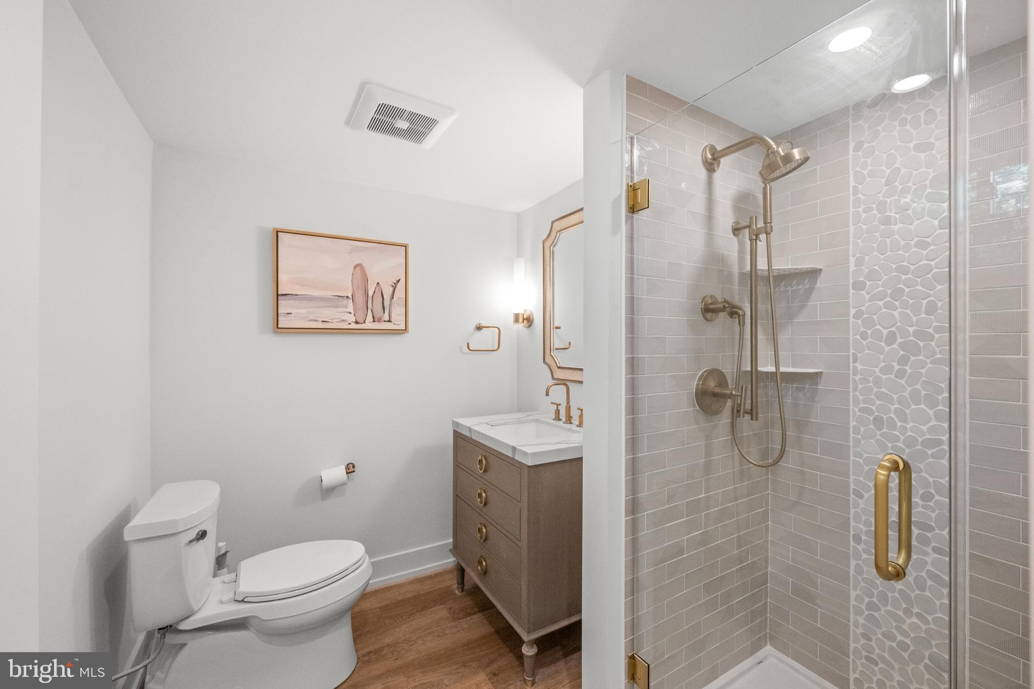 RADNOR HUNT - Residential