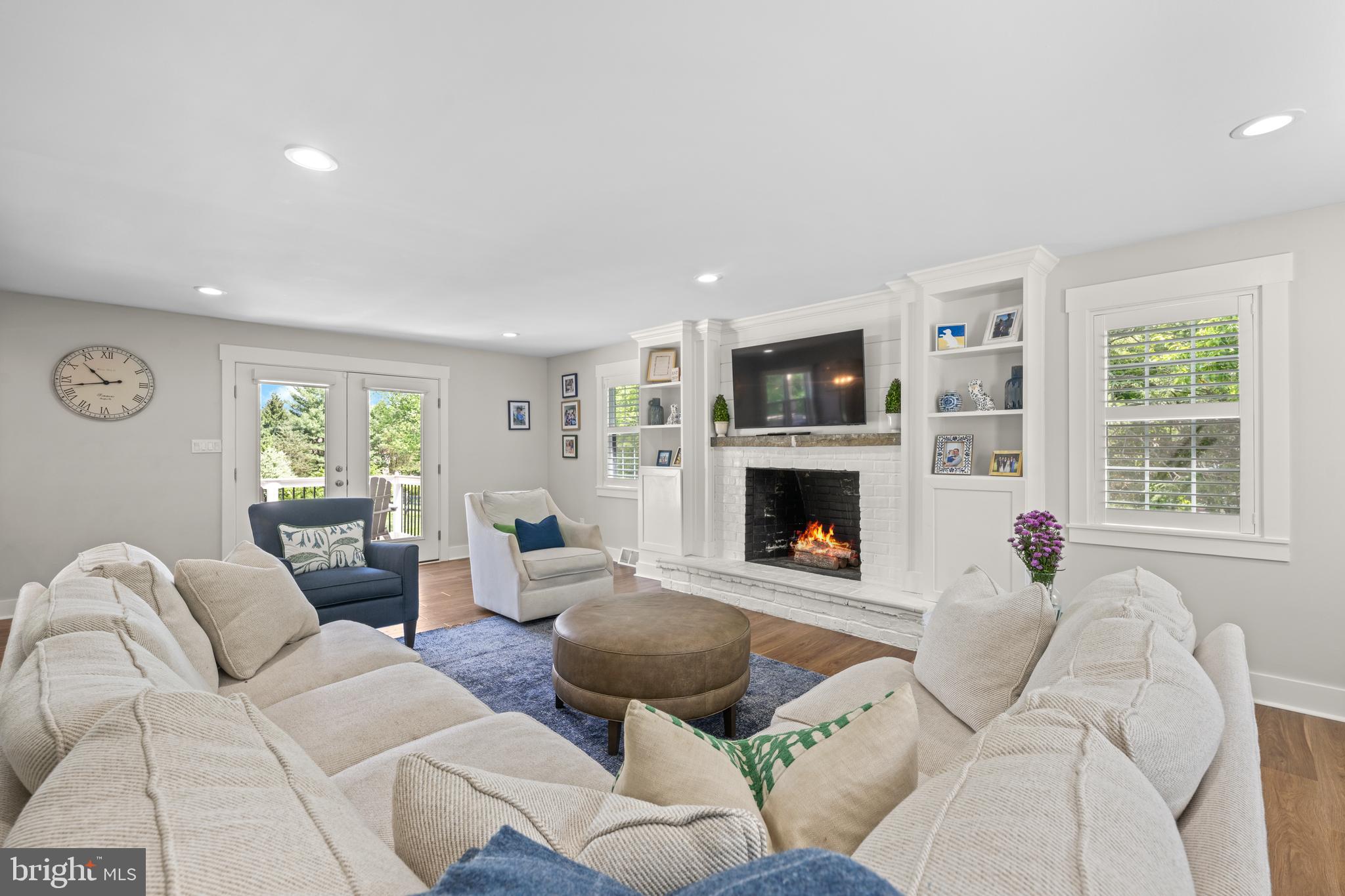 RADNOR HUNT - Residential