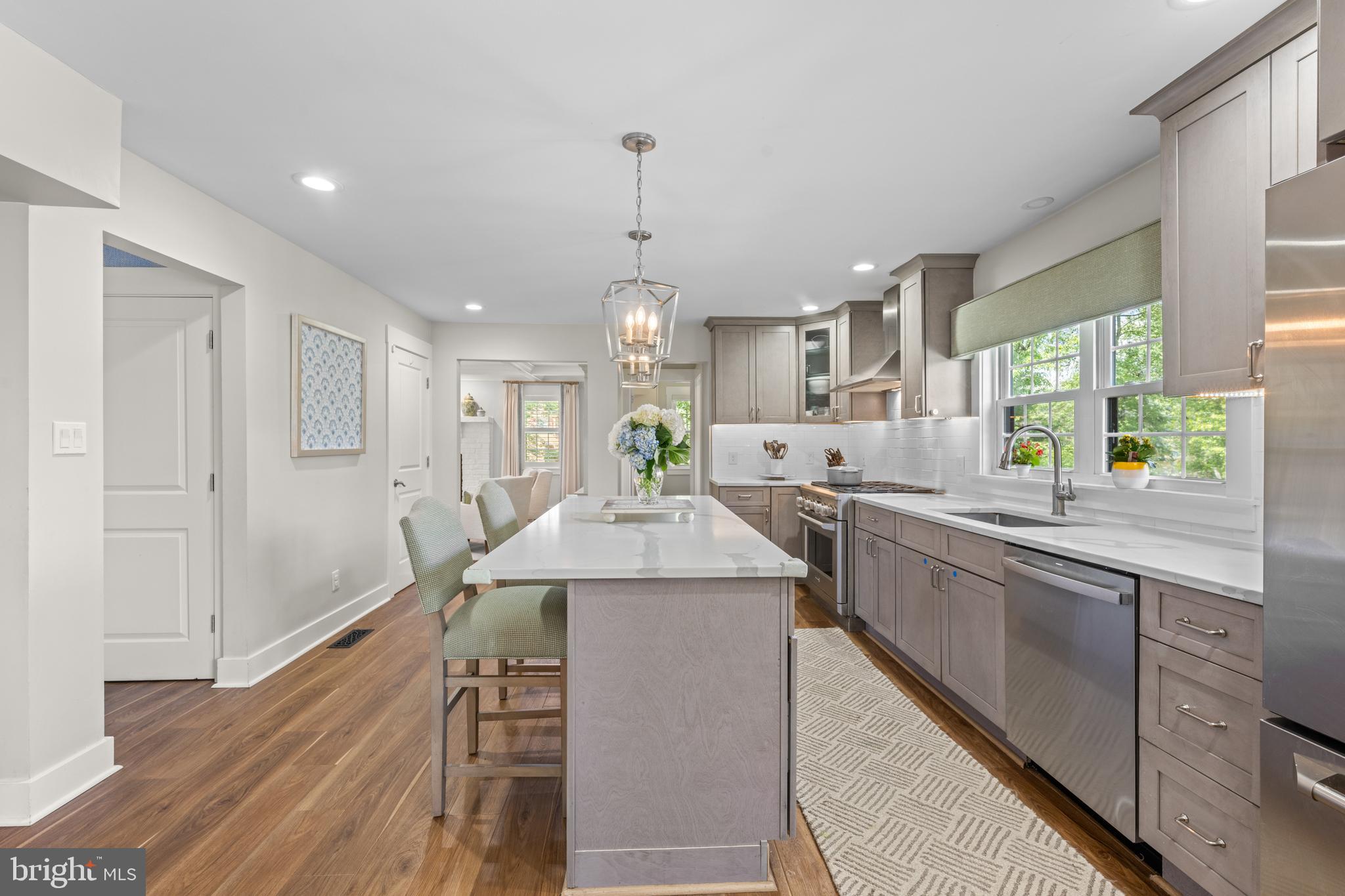 RADNOR HUNT - Residential