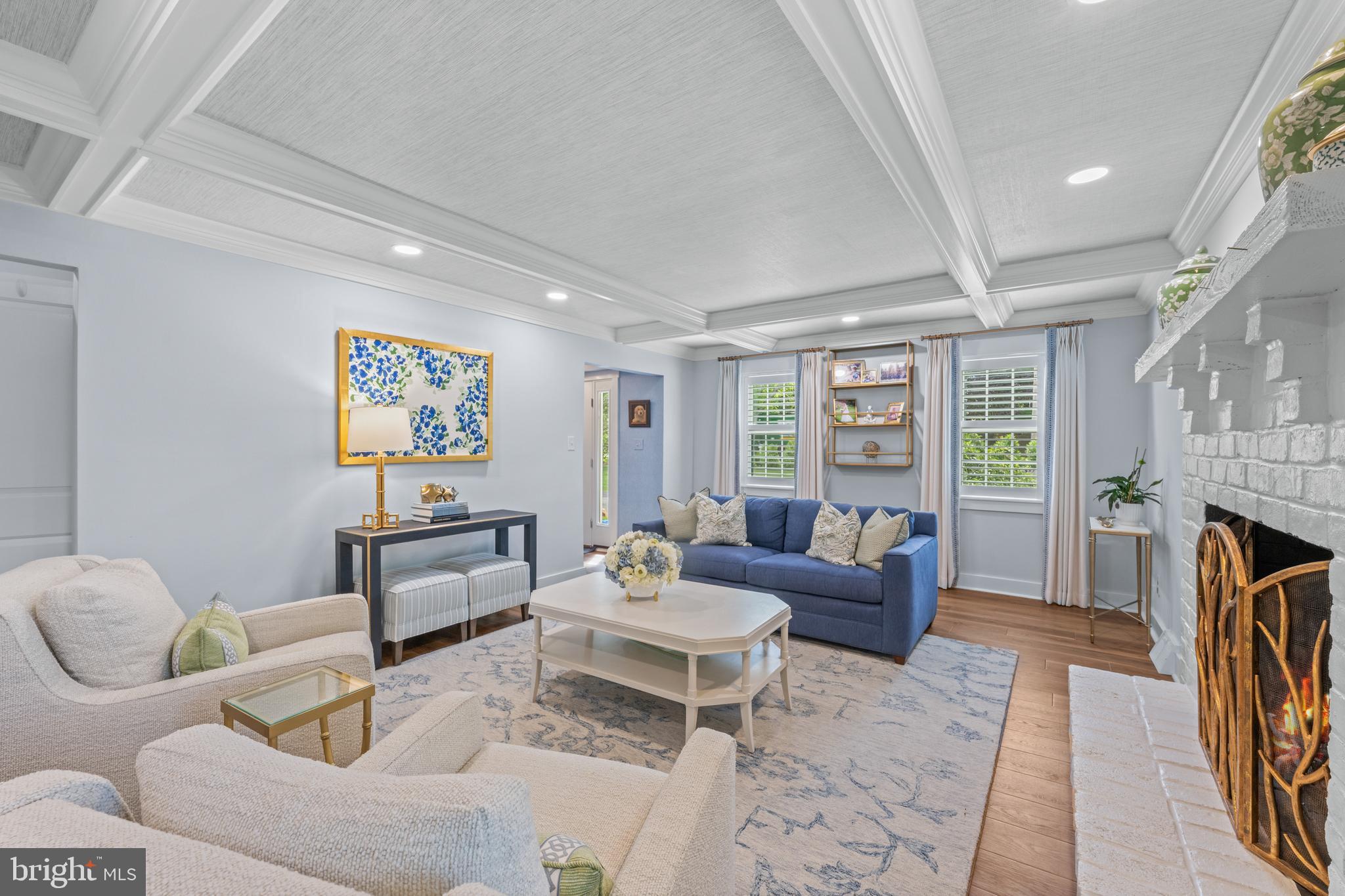 RADNOR HUNT - Residential