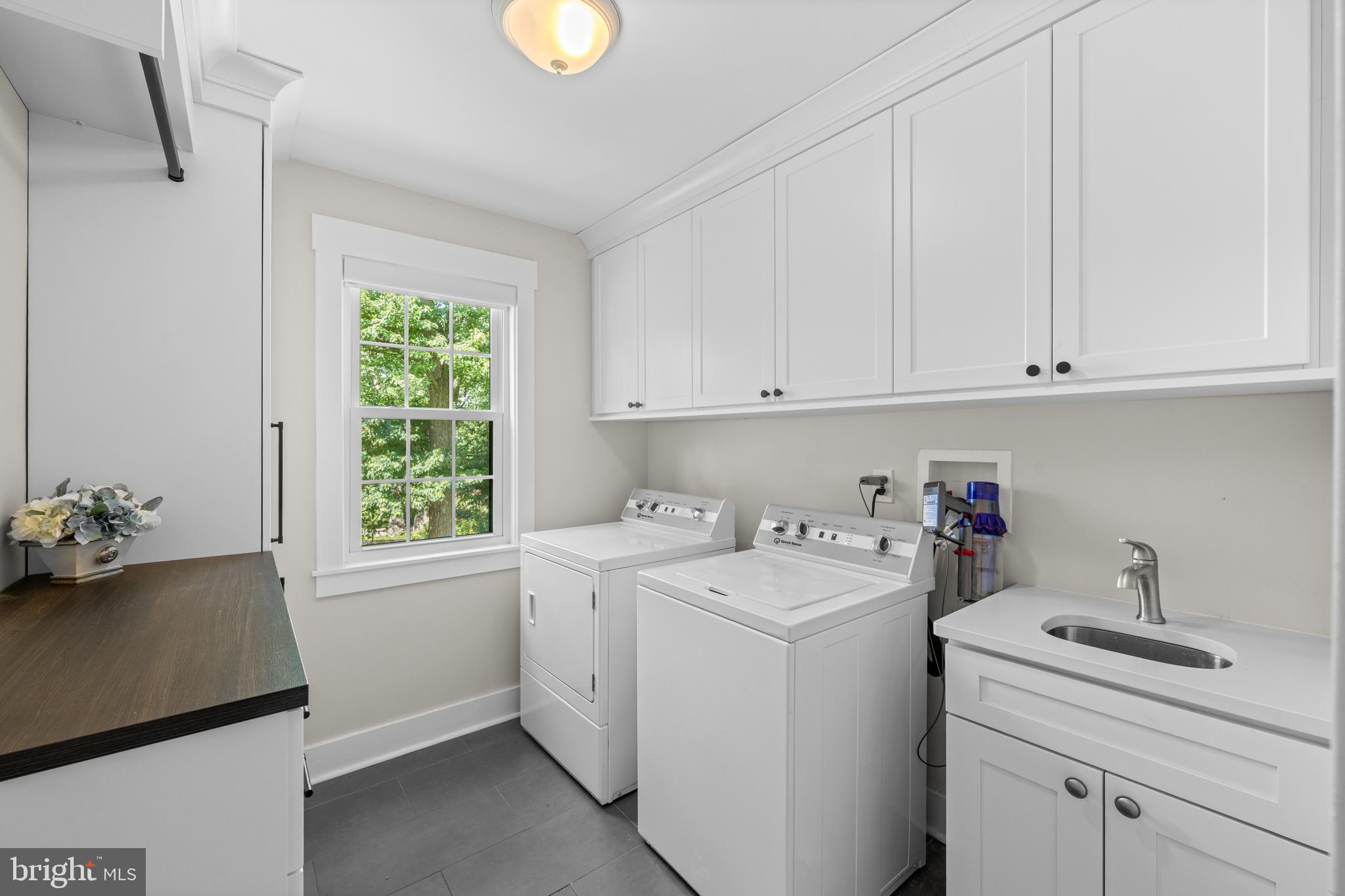 RADNOR HUNT - Residential